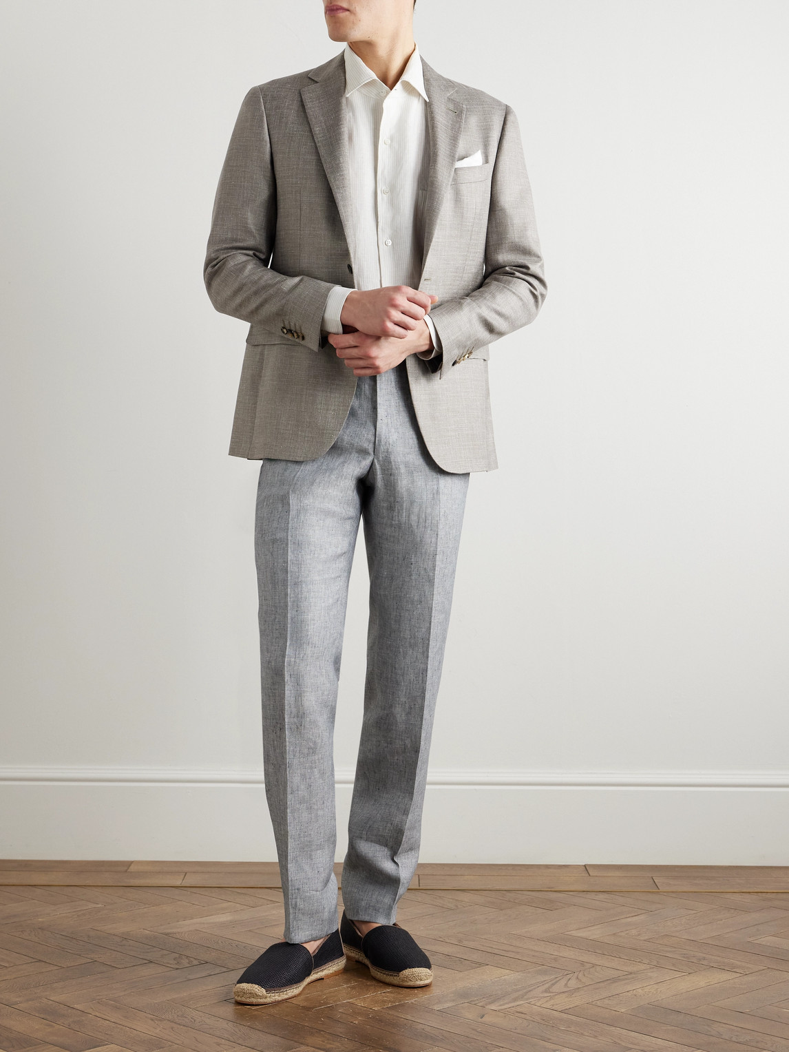 Shop Kiton Straight-leg Linen Trousers In Gray