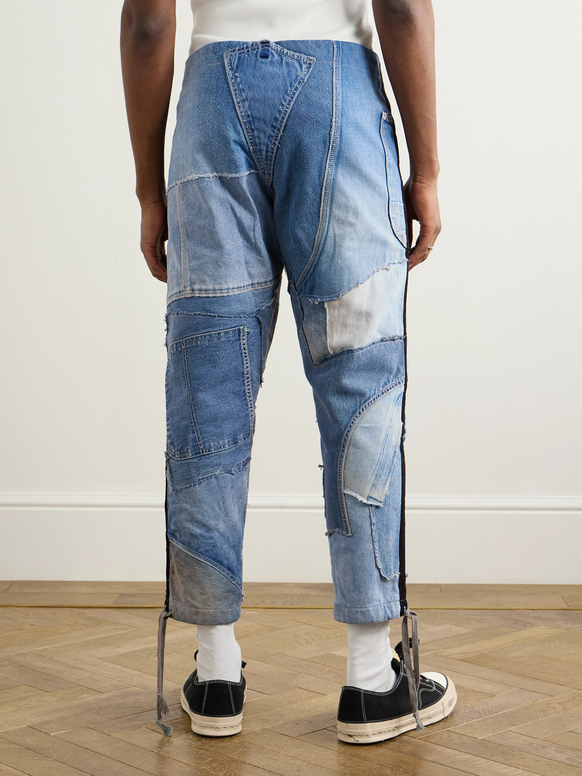  Greg Lauren - Tapered Cropped Frayed Patchwork Drawstring Jeans - Men - Blue - 5 