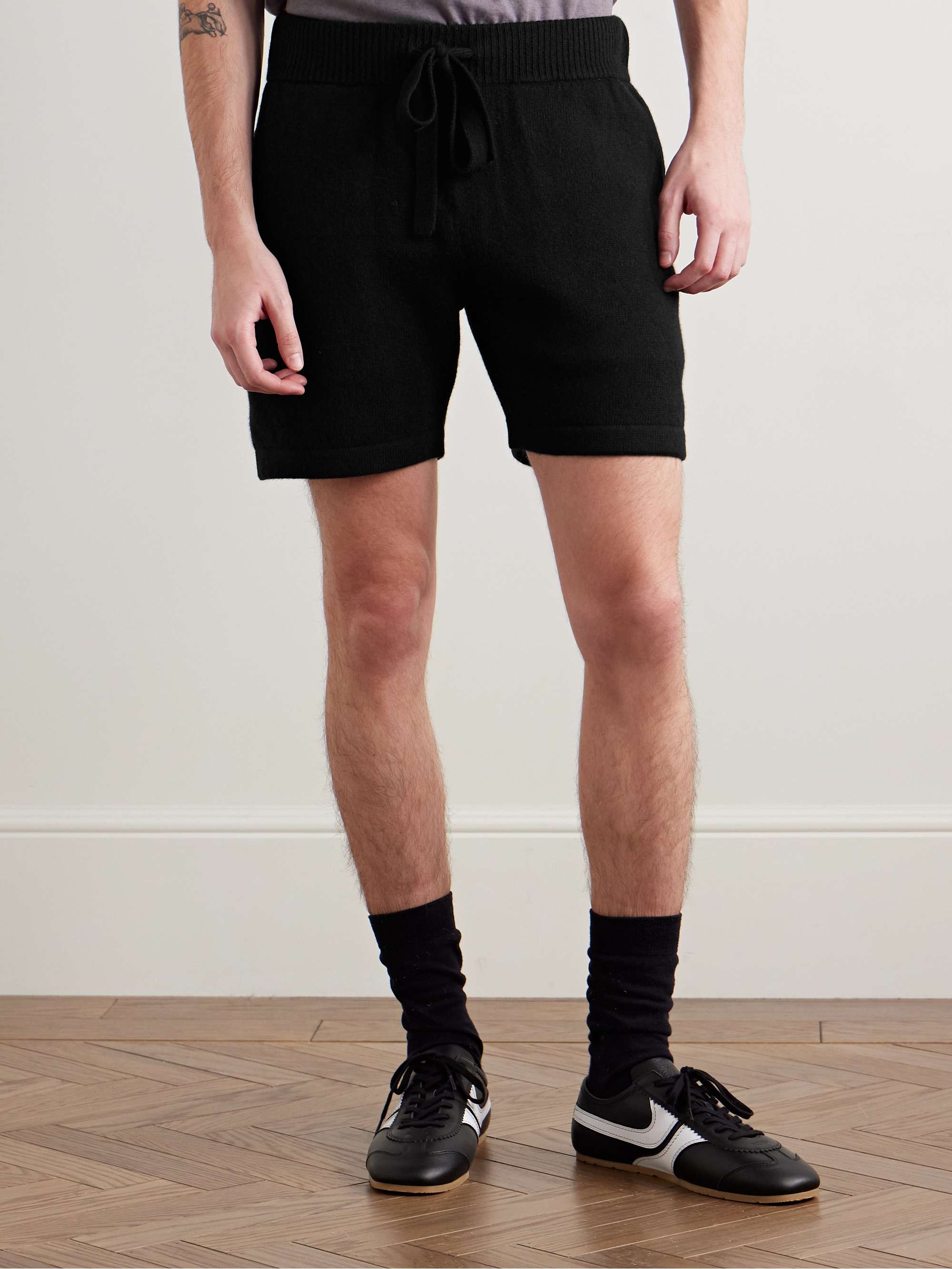THE ELDER STATESMAN Straight-Leg Cashmere Shorts