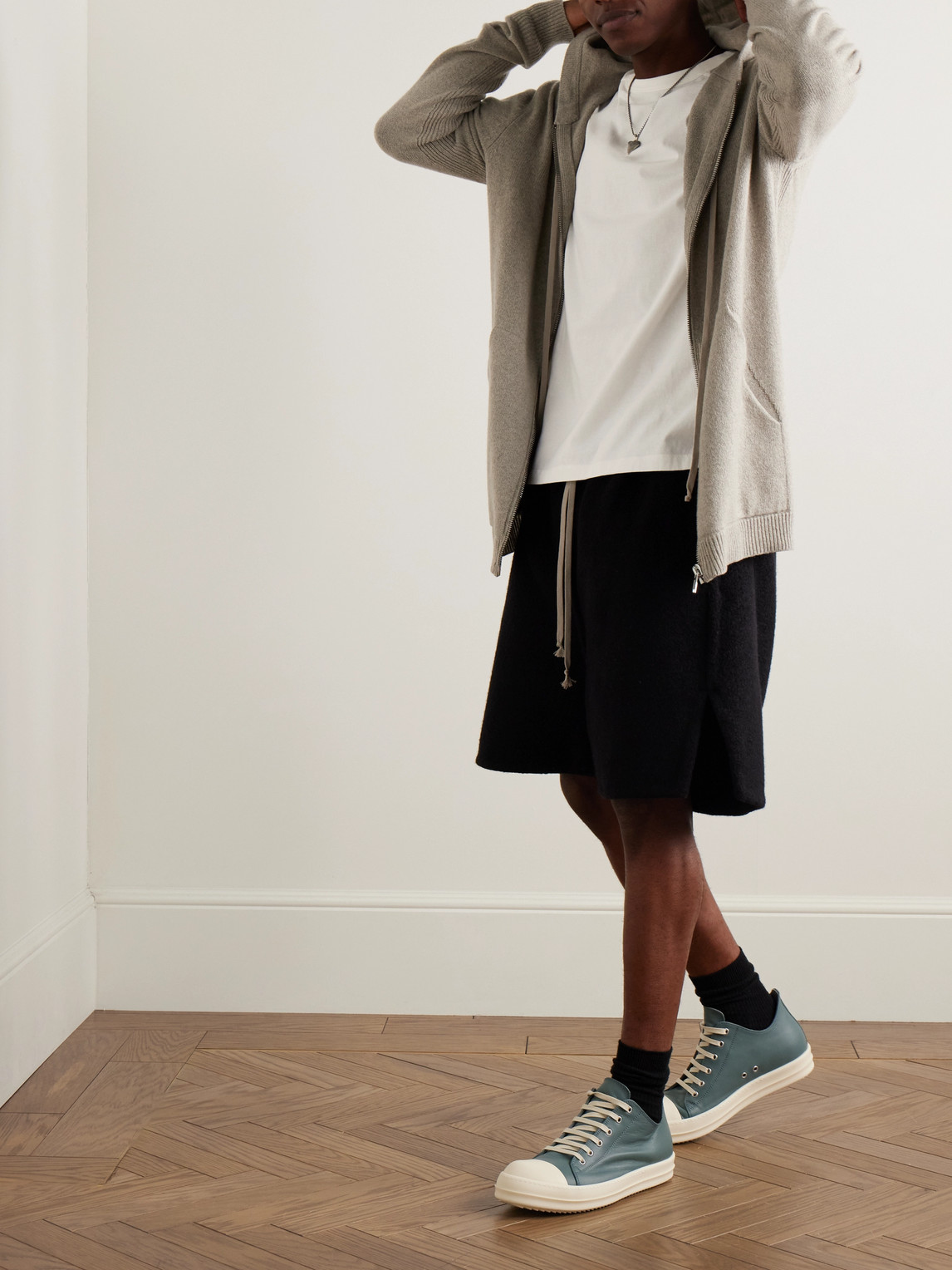 Rick Owens Short Level T In White