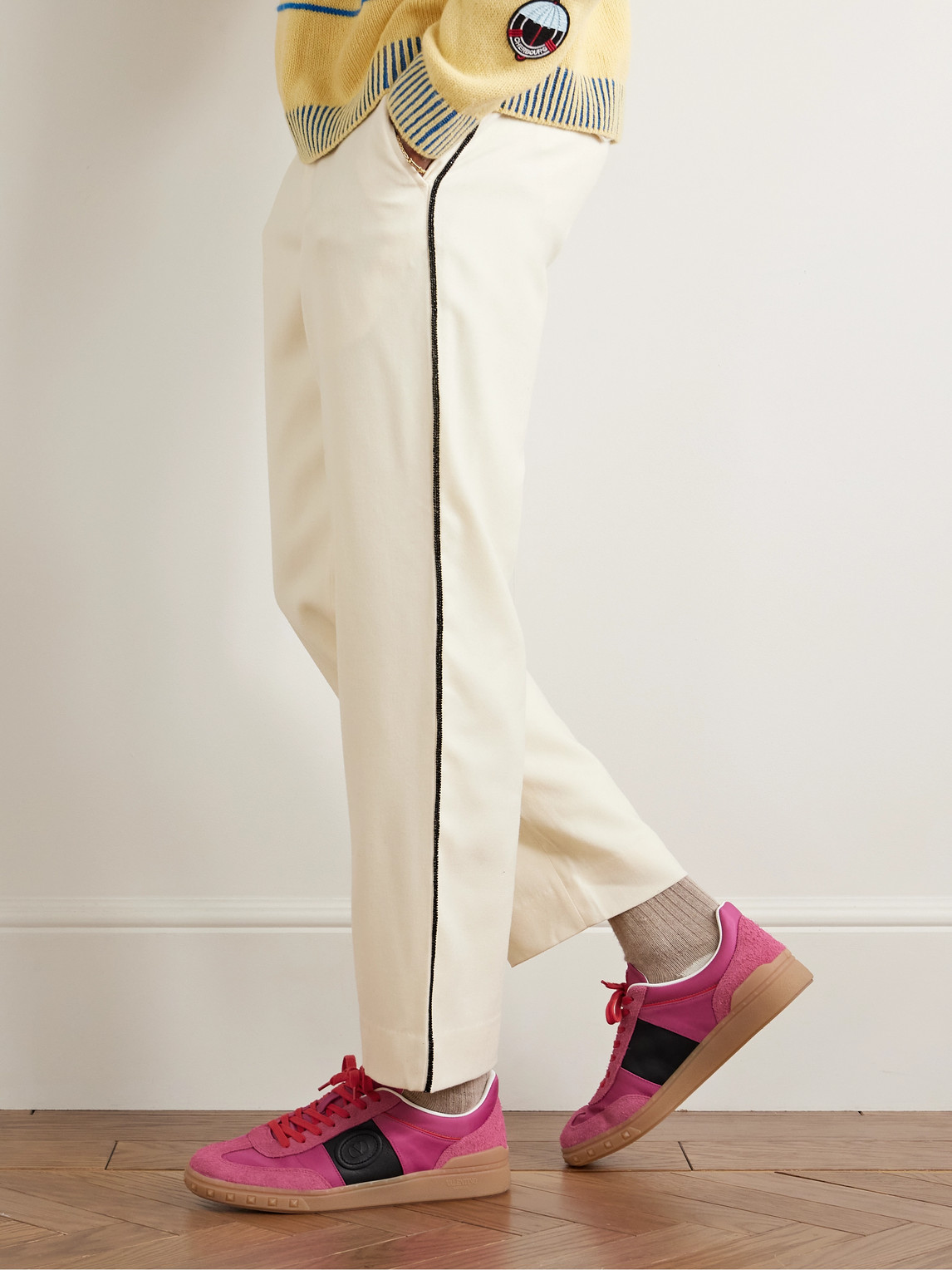 Valentino Lace-up Low-cut Casual Shoes In Pink