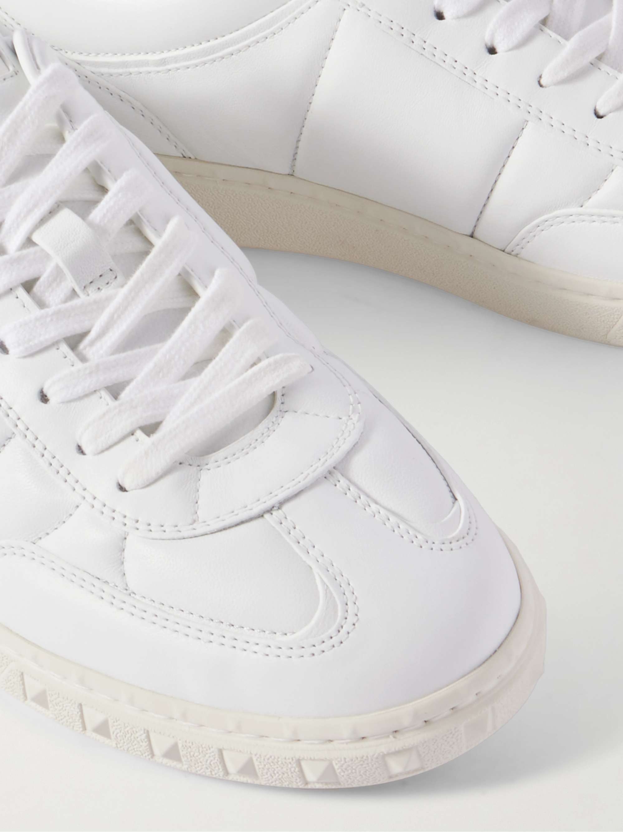 VALENTINO GARAVANI Upvillage Leather Sneakers for Men | MR VALENTINO GARAVANI Upvillage Leather Sneakers for Men | MR