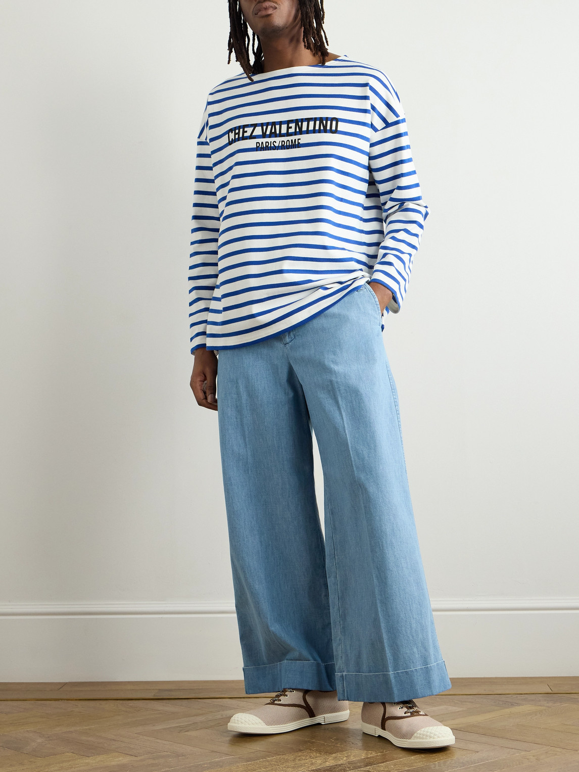 Valentino Chez Logo Long-sleeved Stripe T-shirt In Blue