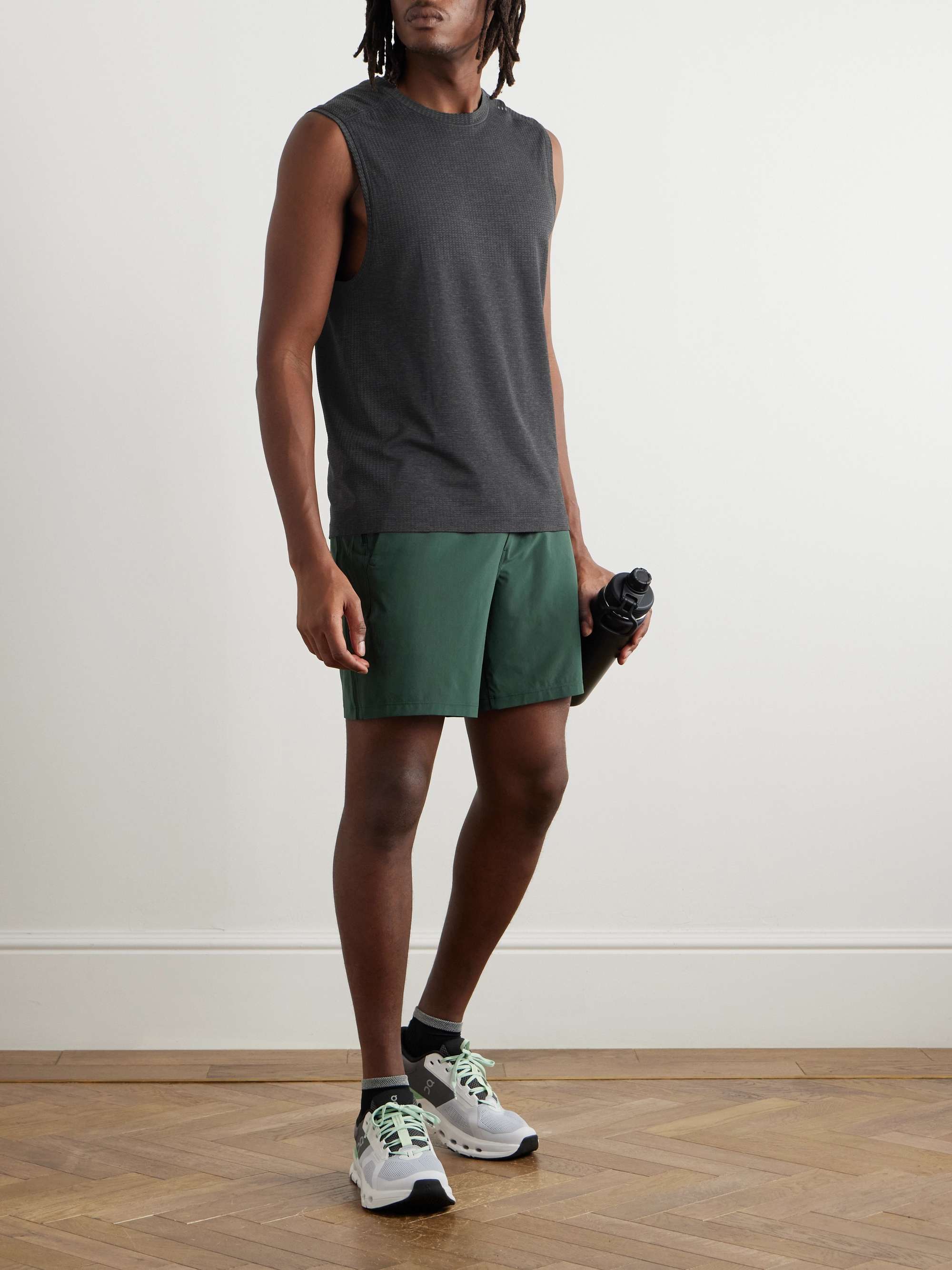 LULULEMON 