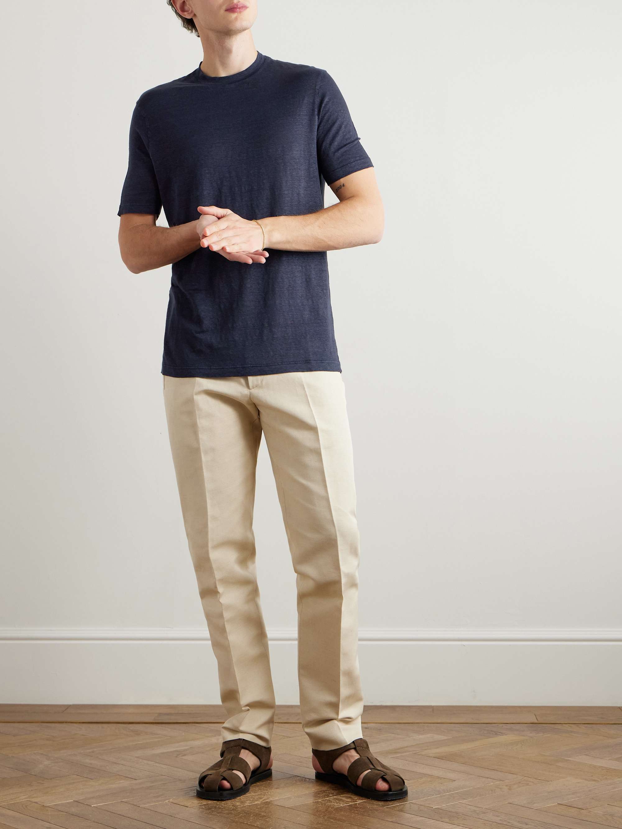 THOM SWEENEY 