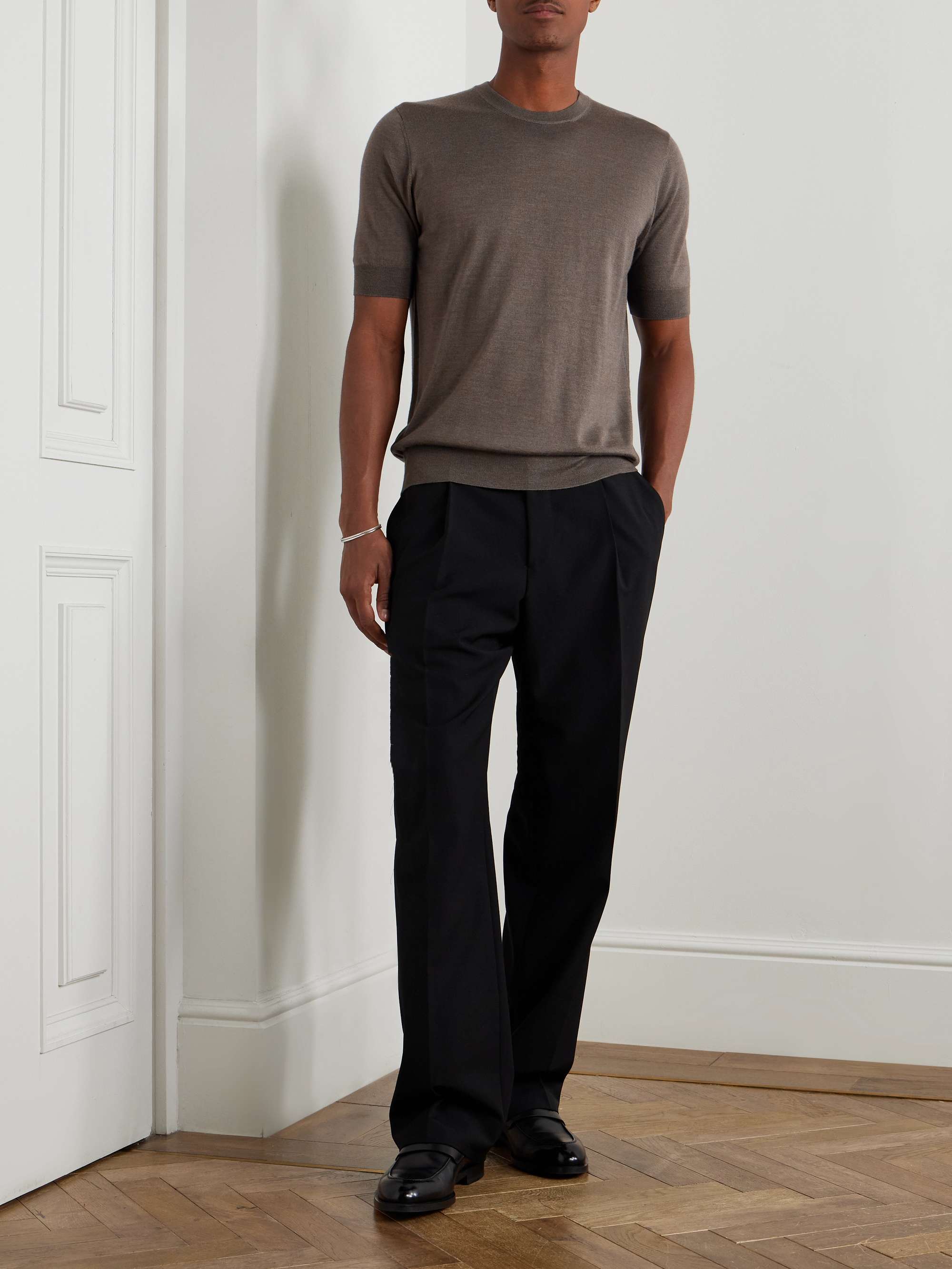 THOM SWEENEY 