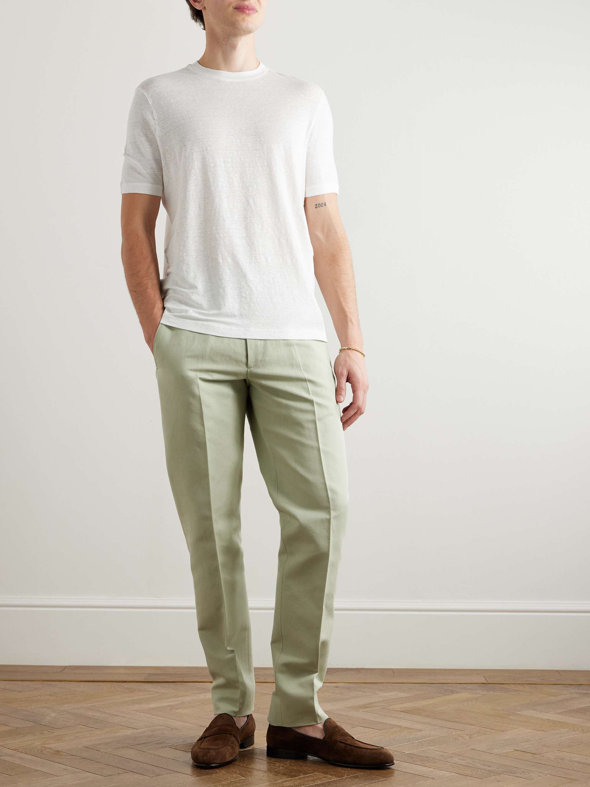 THOM SWEENEY 