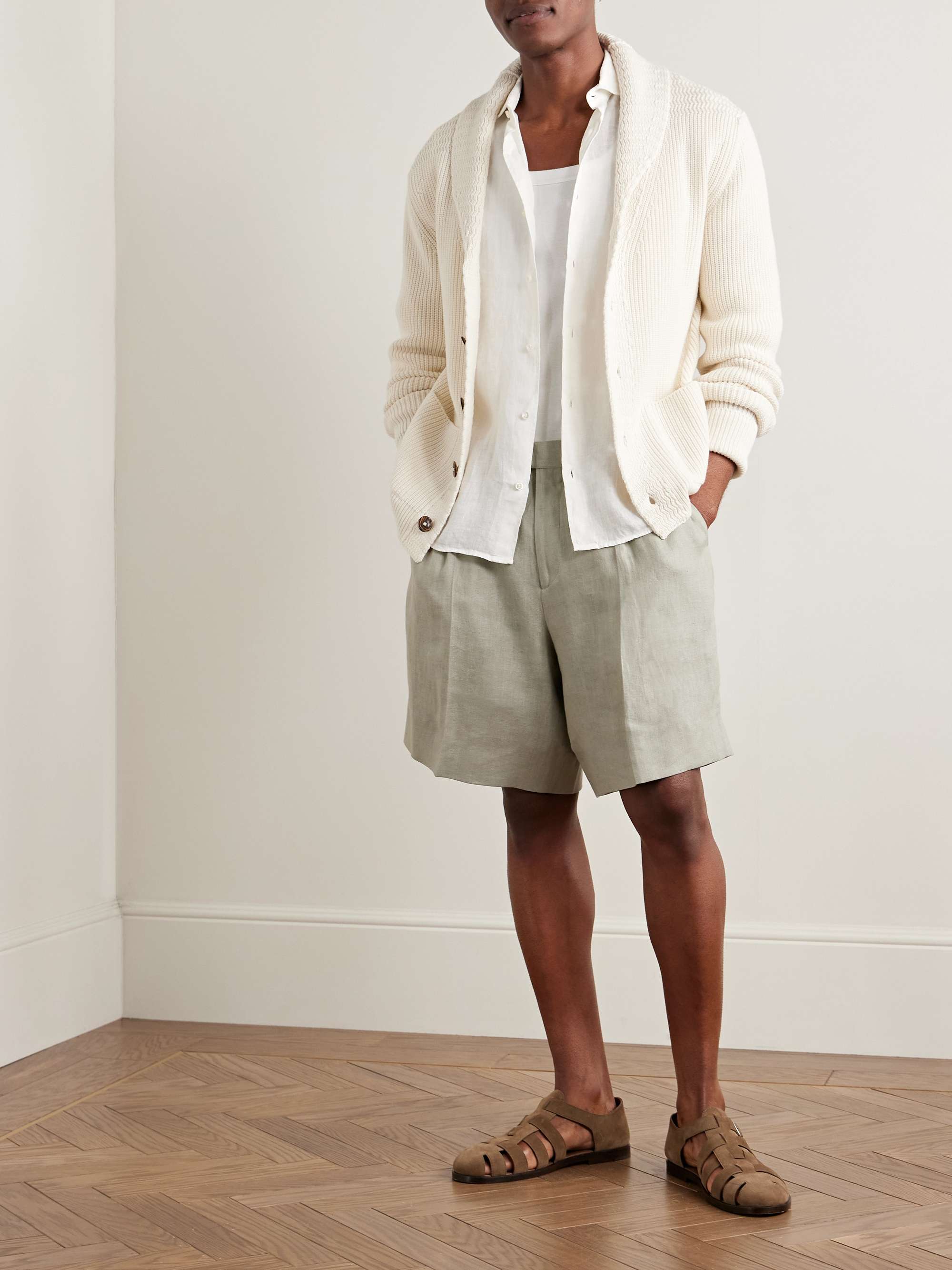 THOM SWEENEY 