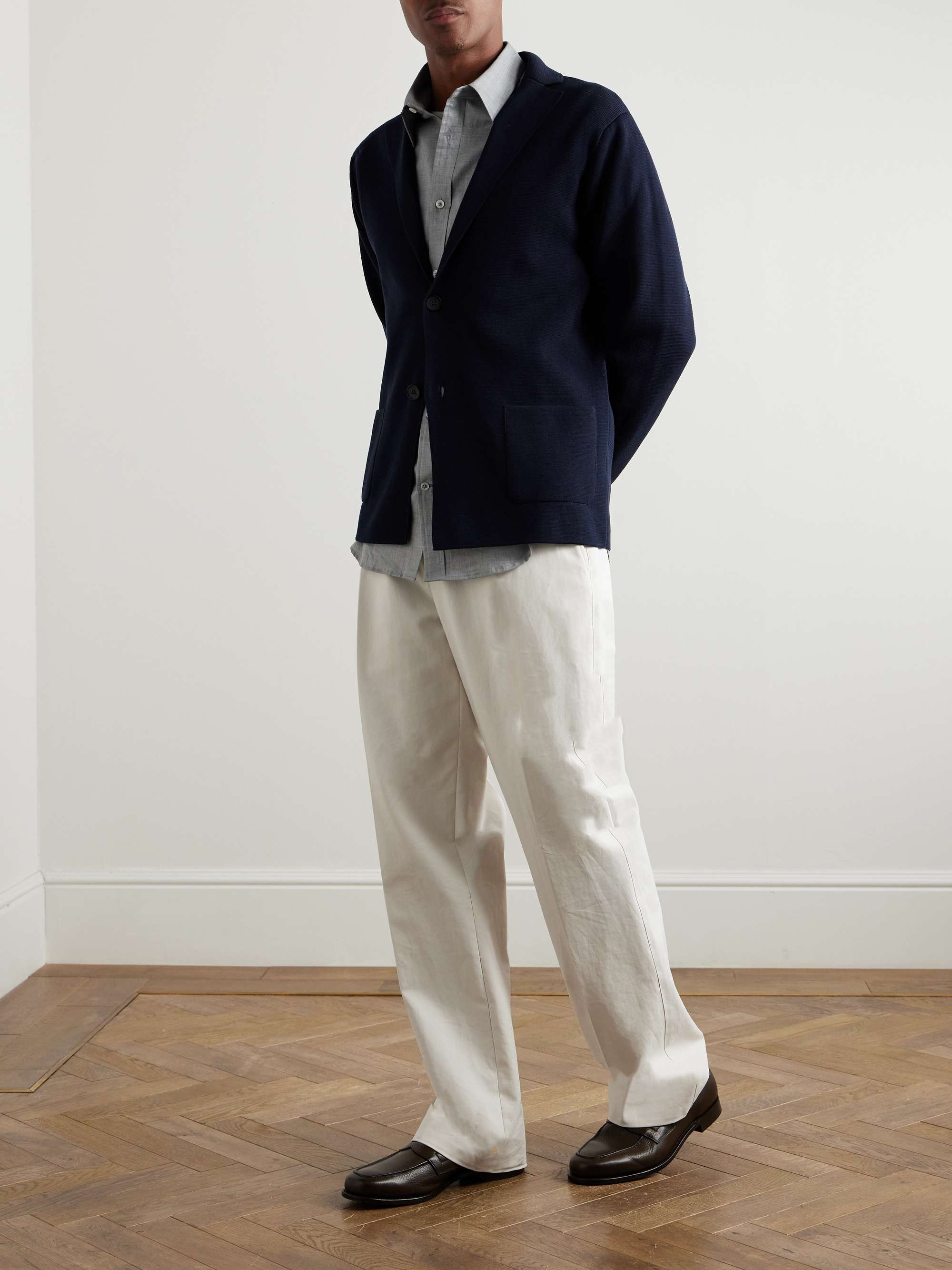 THOM SWEENEY 