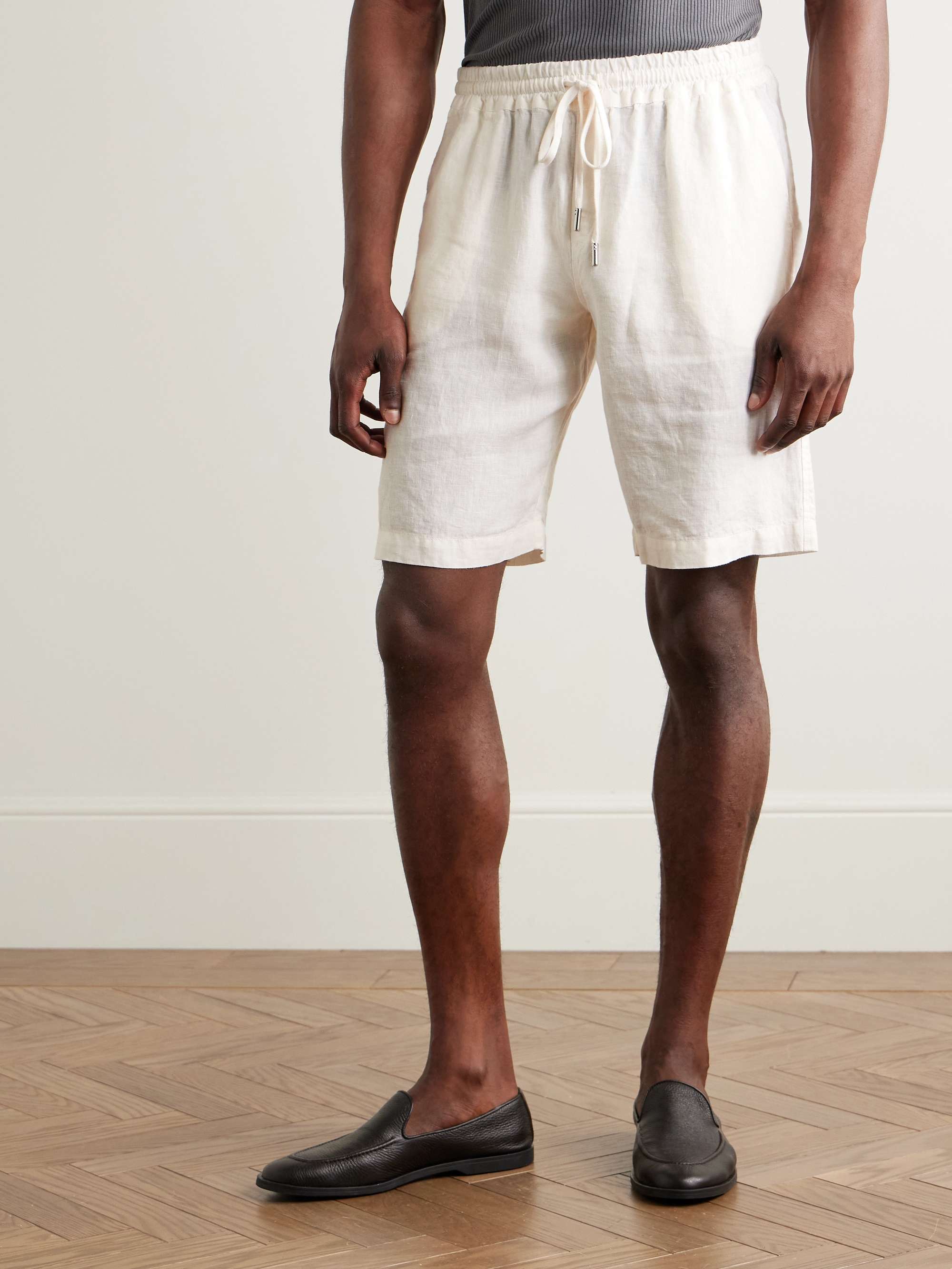 THOM SWEENEY 