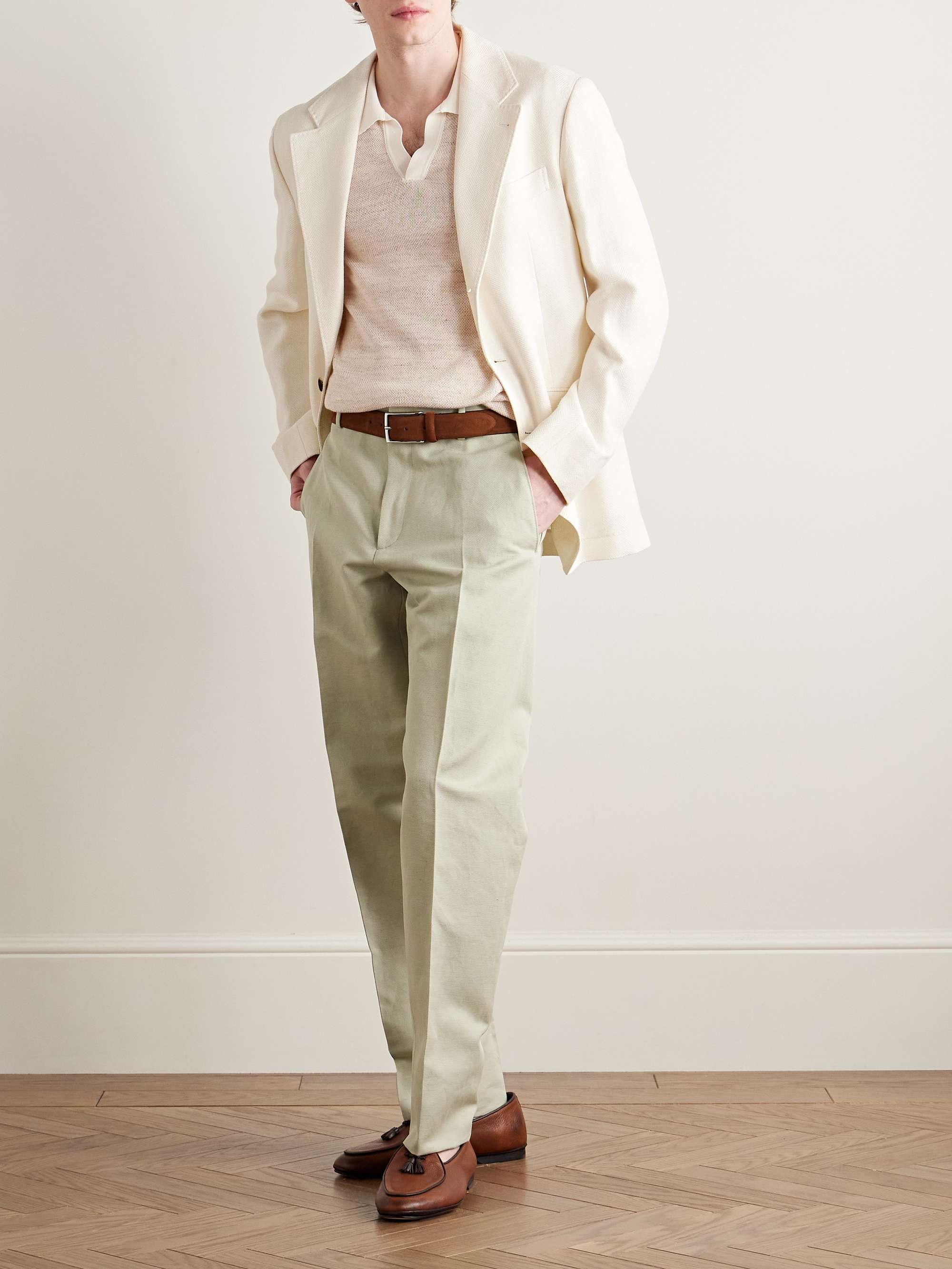 THOM SWEENEY 
