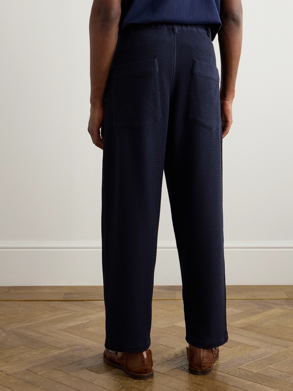 MONITALY EASY TAPERED PLEATED TEXTURED-WOVEN TROUSERS