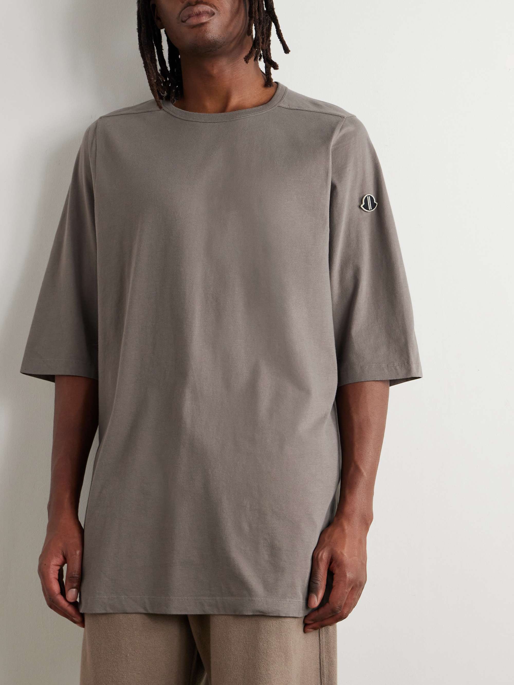 Moncler logo-patch Cotton T-shirt | Brown | FARFETCH