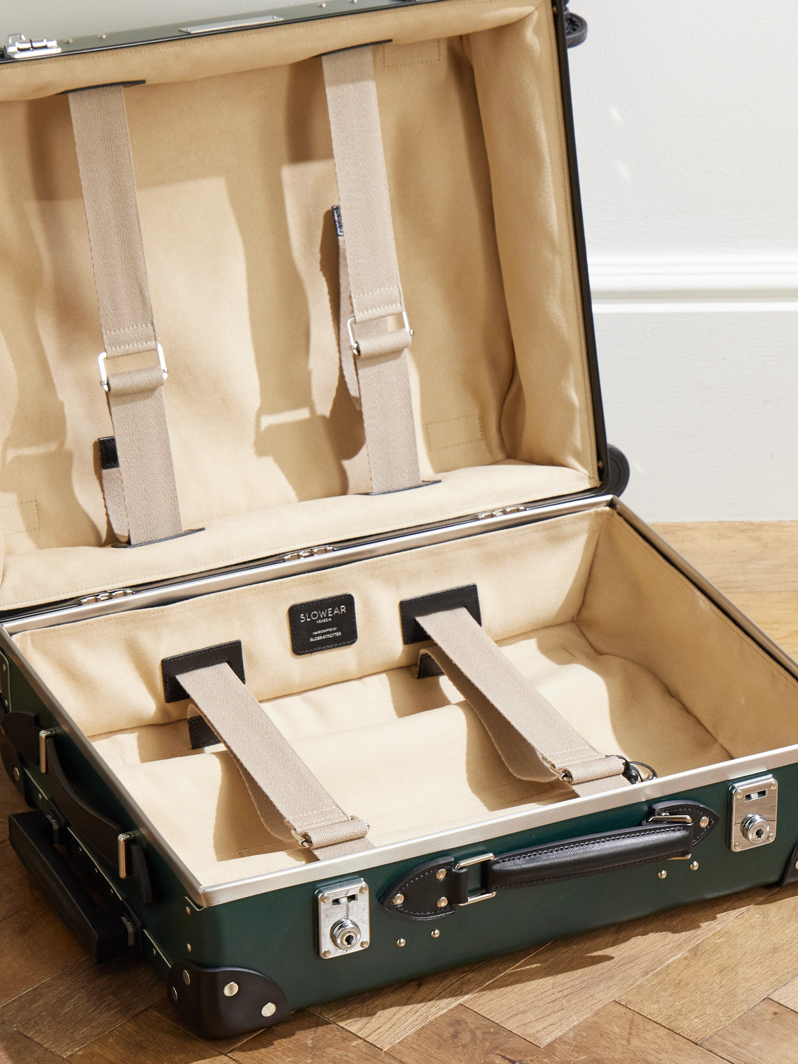 Globe-trotter Incotex Leather-trimmed Vulcanised Fibreboard Check-in Suitcase In Green