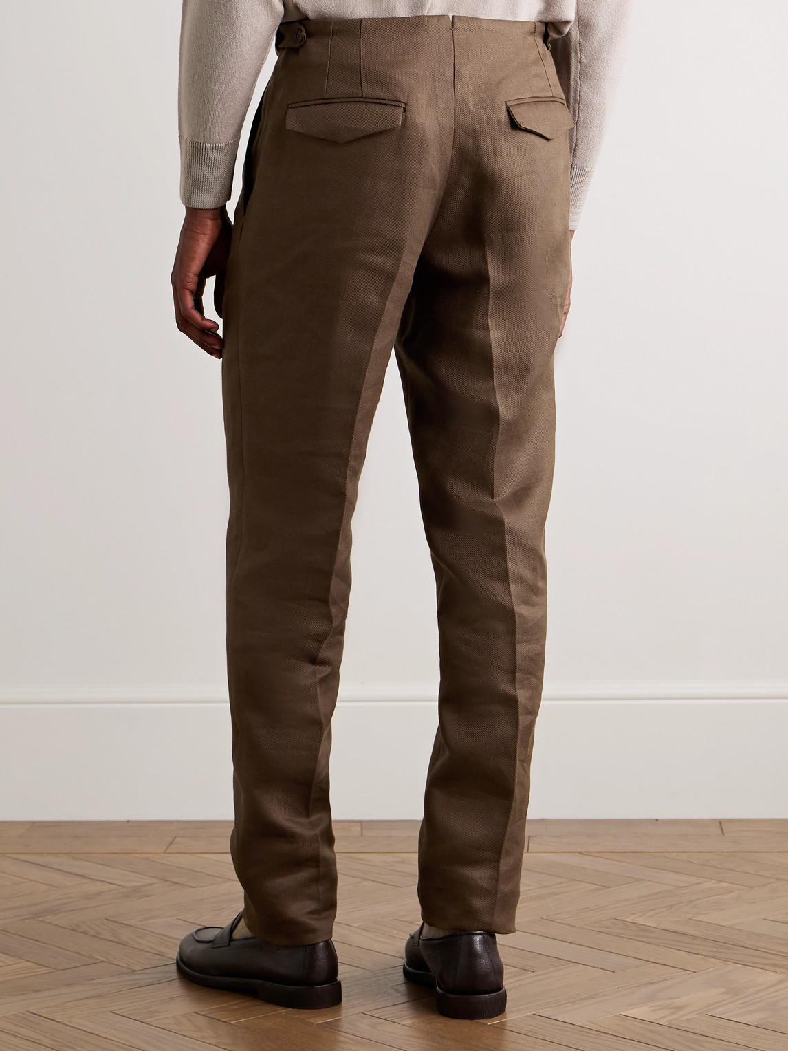 Incotex Venezia 1951 Tapered Pleated Linen-blend Trousers In Brown