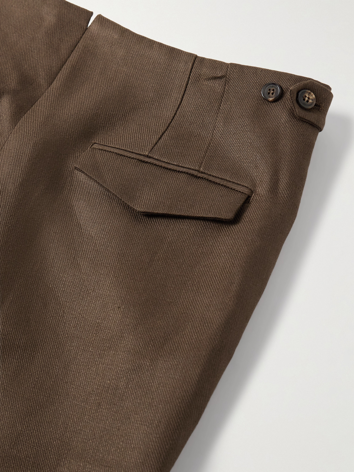 Incotex Venezia 1951 Tapered Pleated Linen-blend Trousers In Brown