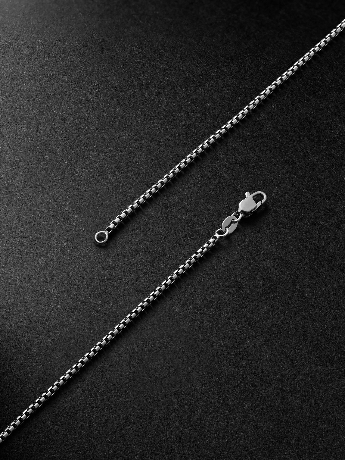 Alex Moss New York 20-inch 14-karat White Gold Box Chain Necklace In Silver