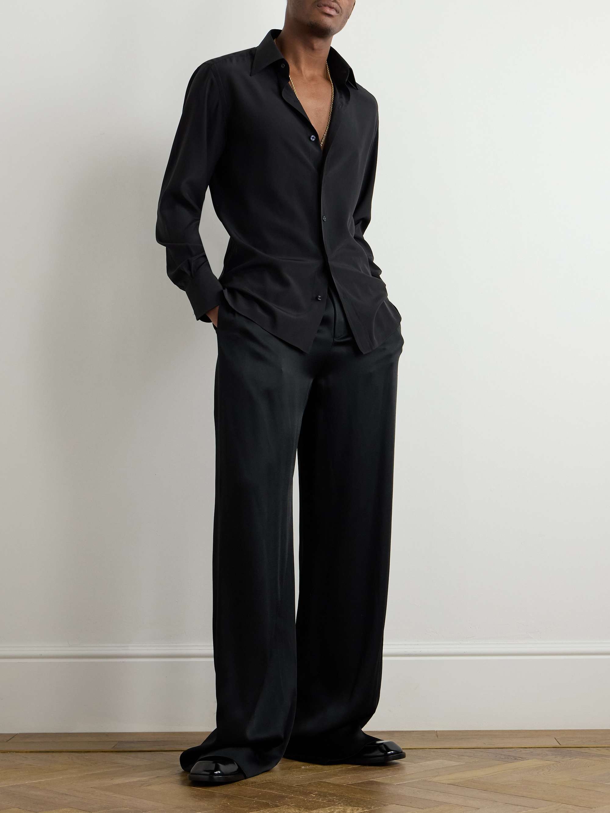 TOM FORD 