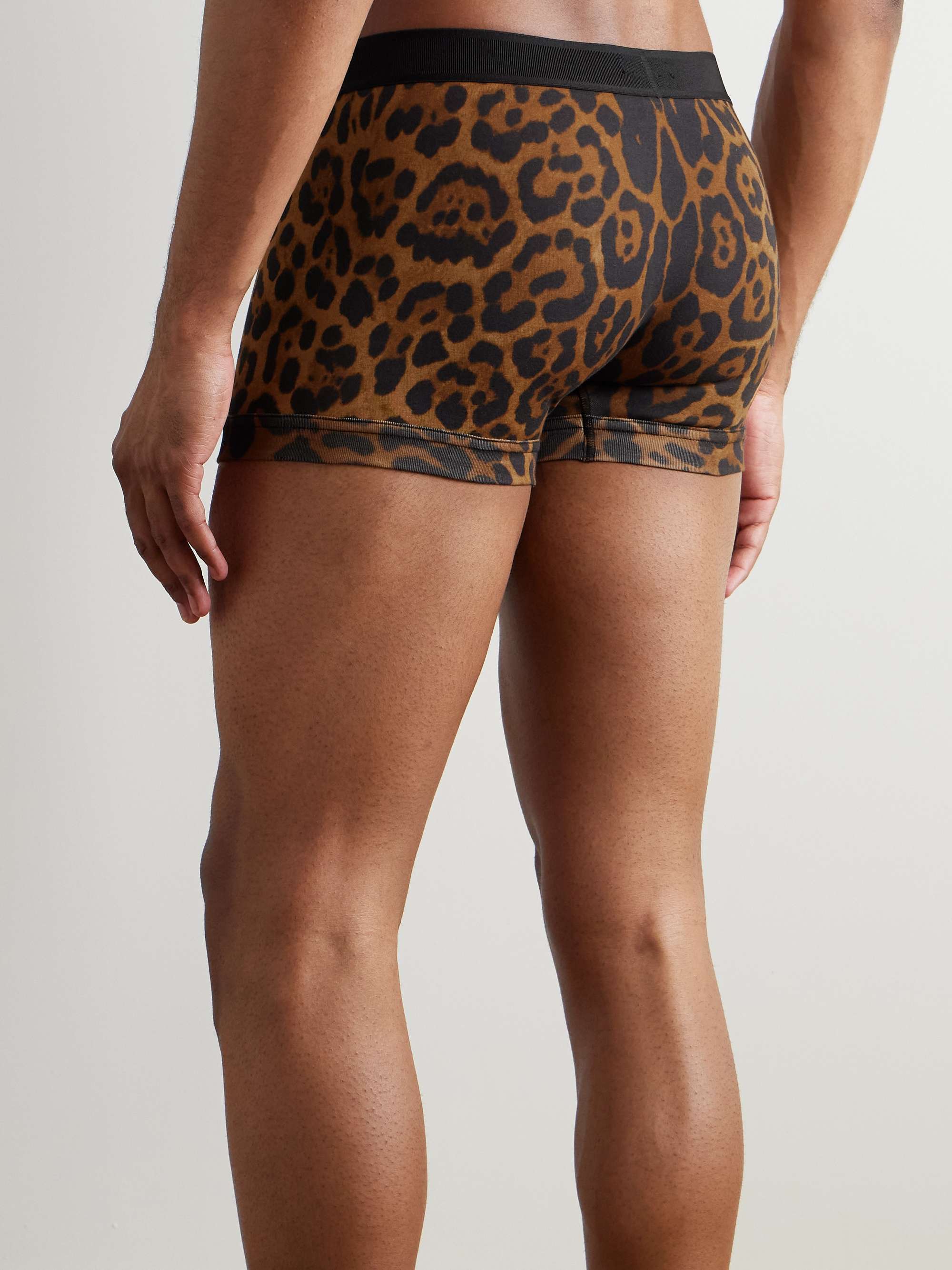 TOM FORD 