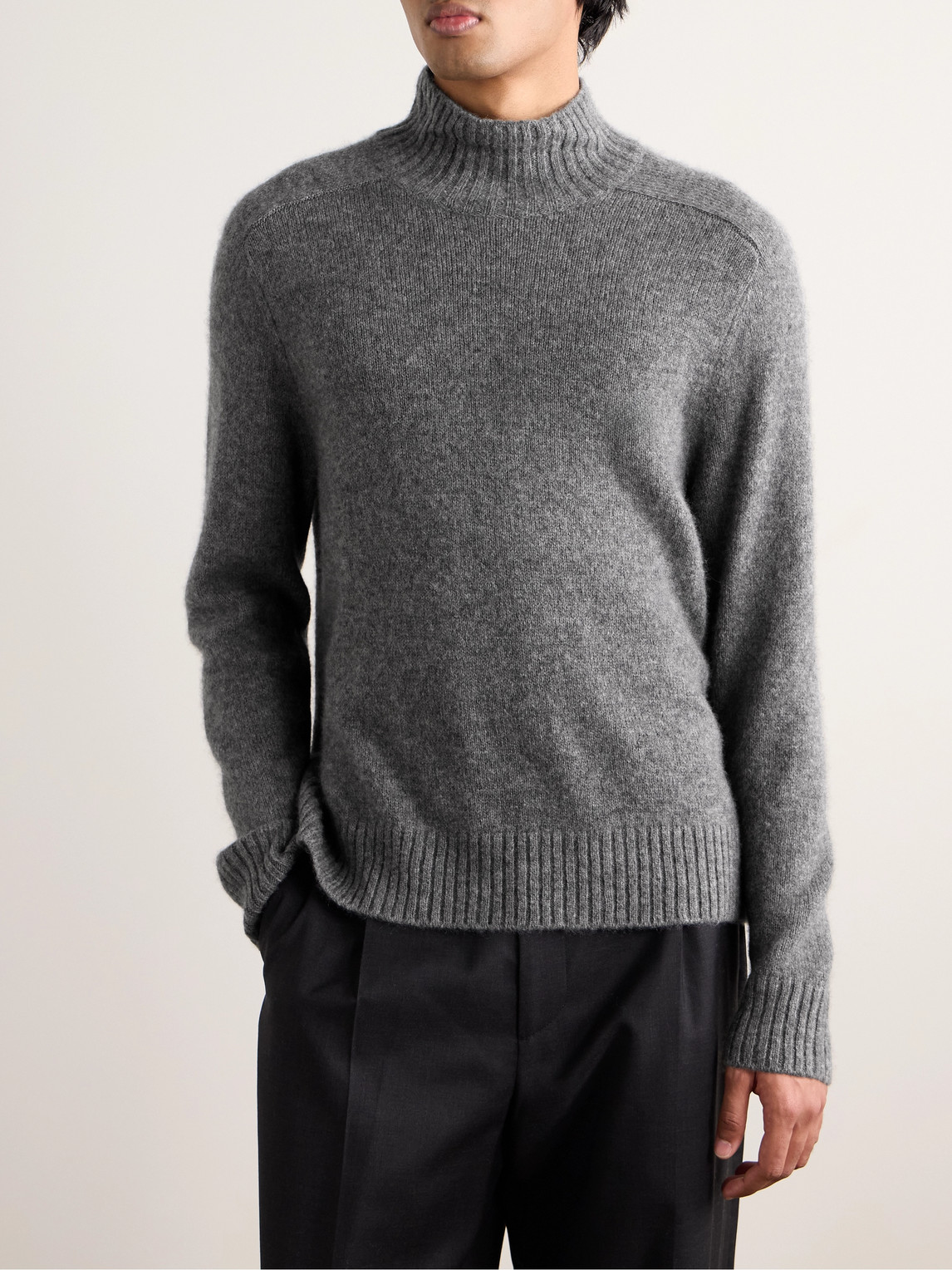 JAMES PERSE CASHMERE ROLLNECK SWEATER 