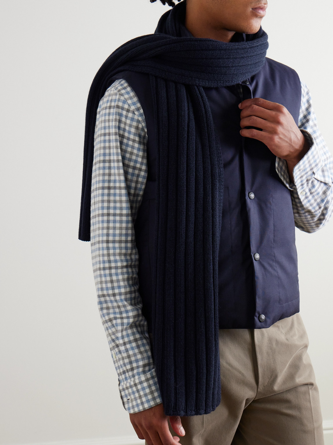 Purdey Ribbed Cashmere Scarf In Blue