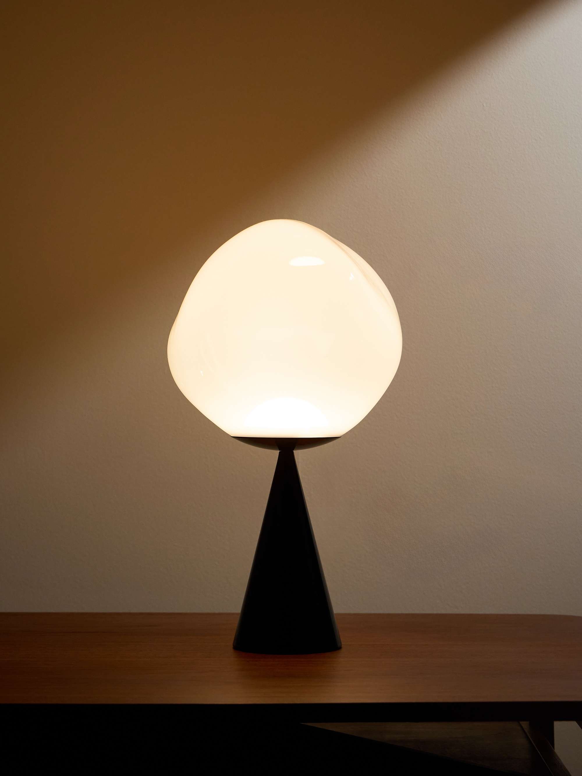 TOM DIXON 