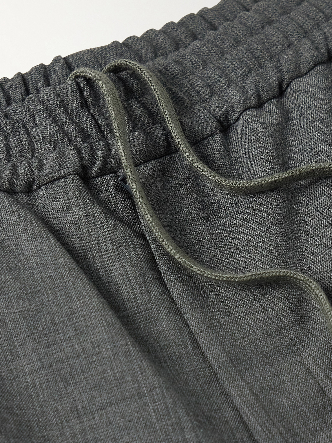 Nili Lotan Lawrence Tapered Woven Trousers In Gray