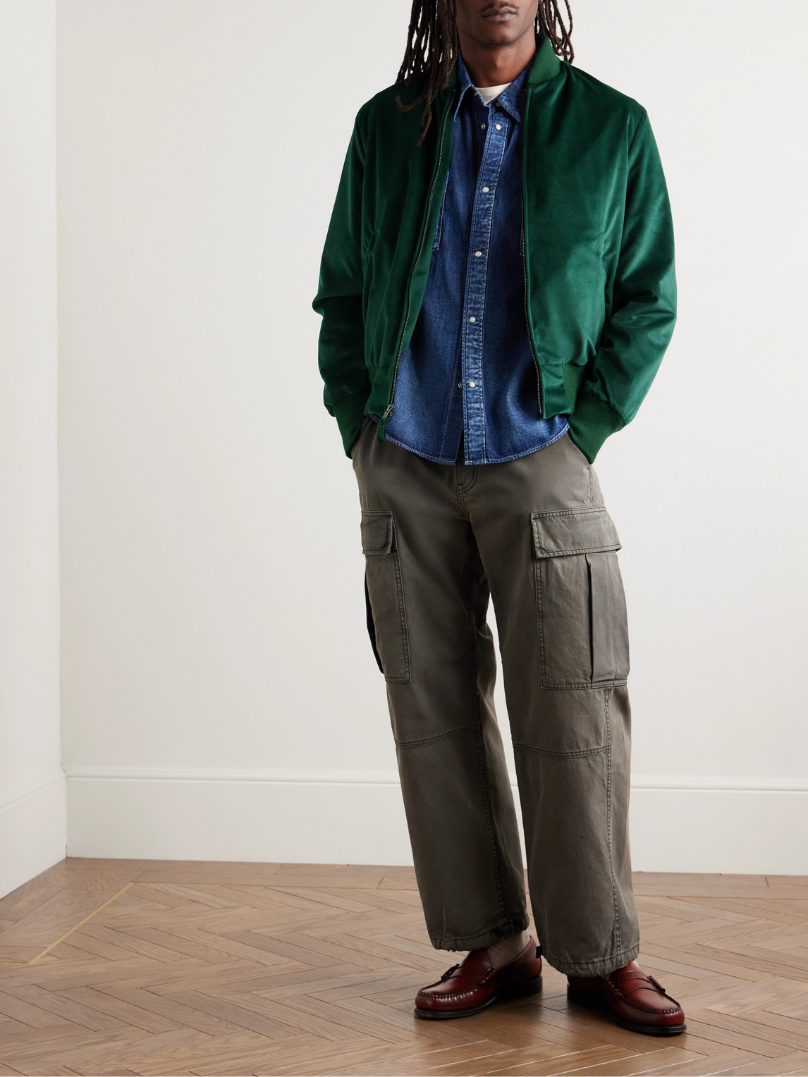 GOLDEN BEAR SUKAJAN VELVET BOMBER JACKET