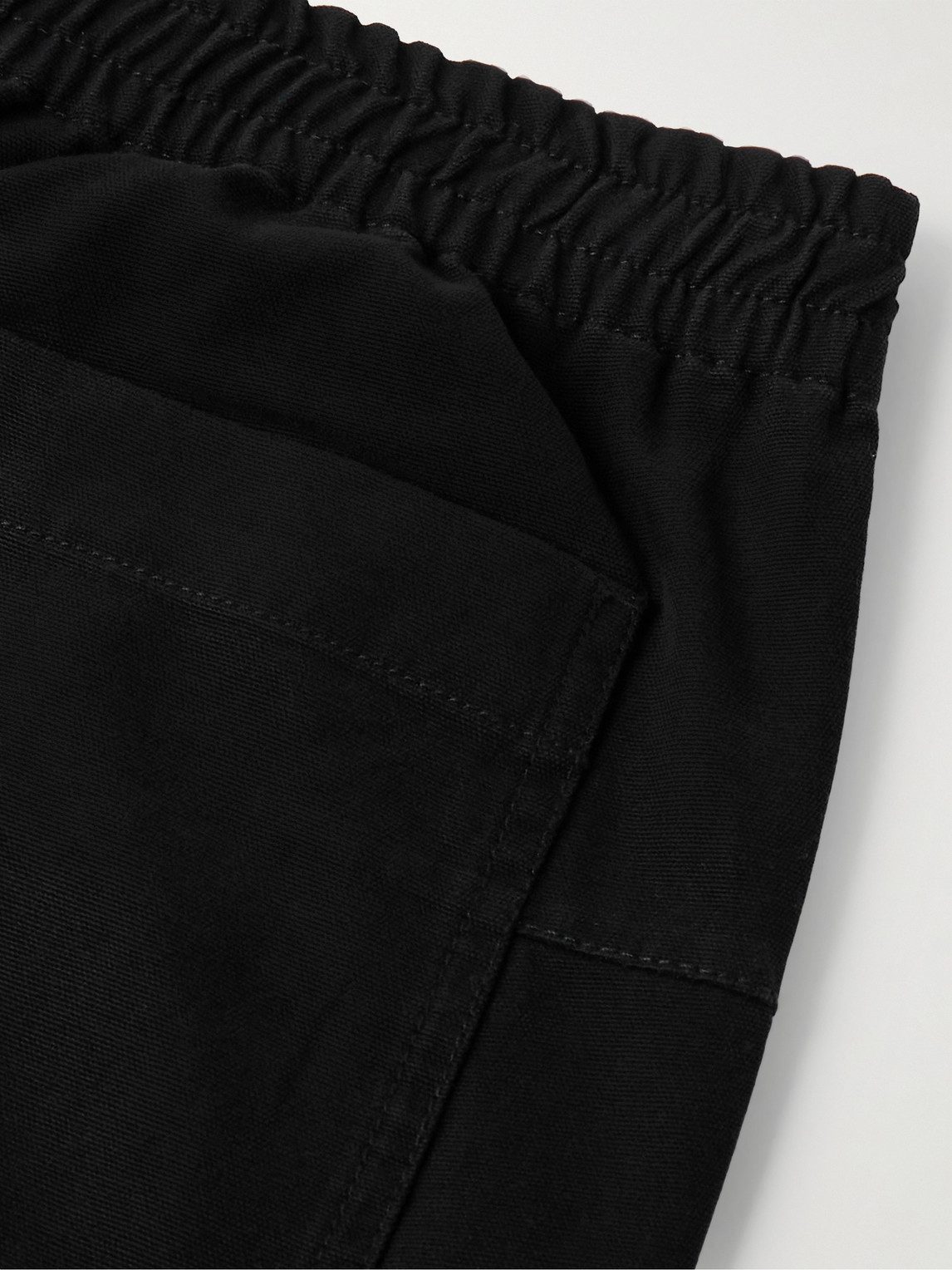 Apc A.p.c. Elasticated Waistband Bermuda Shorts In Black