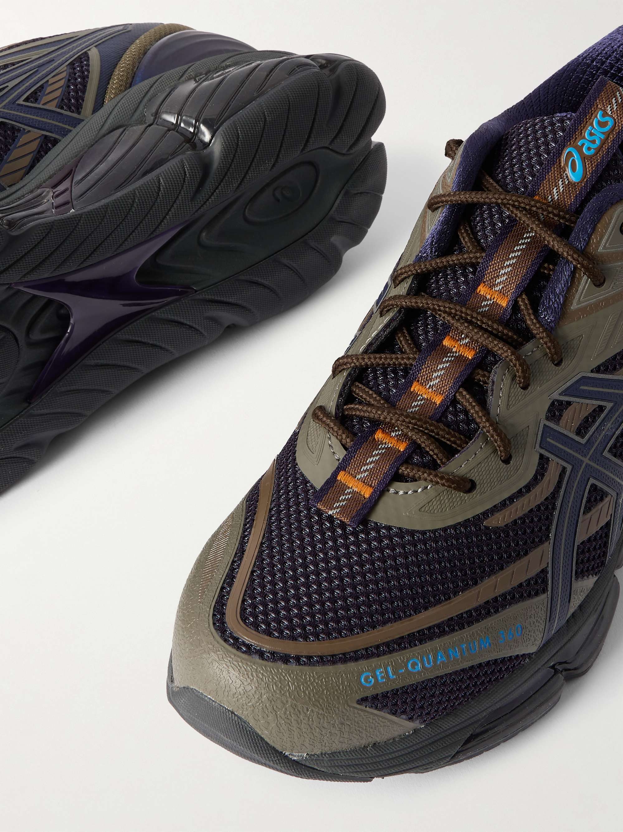 ASICS 