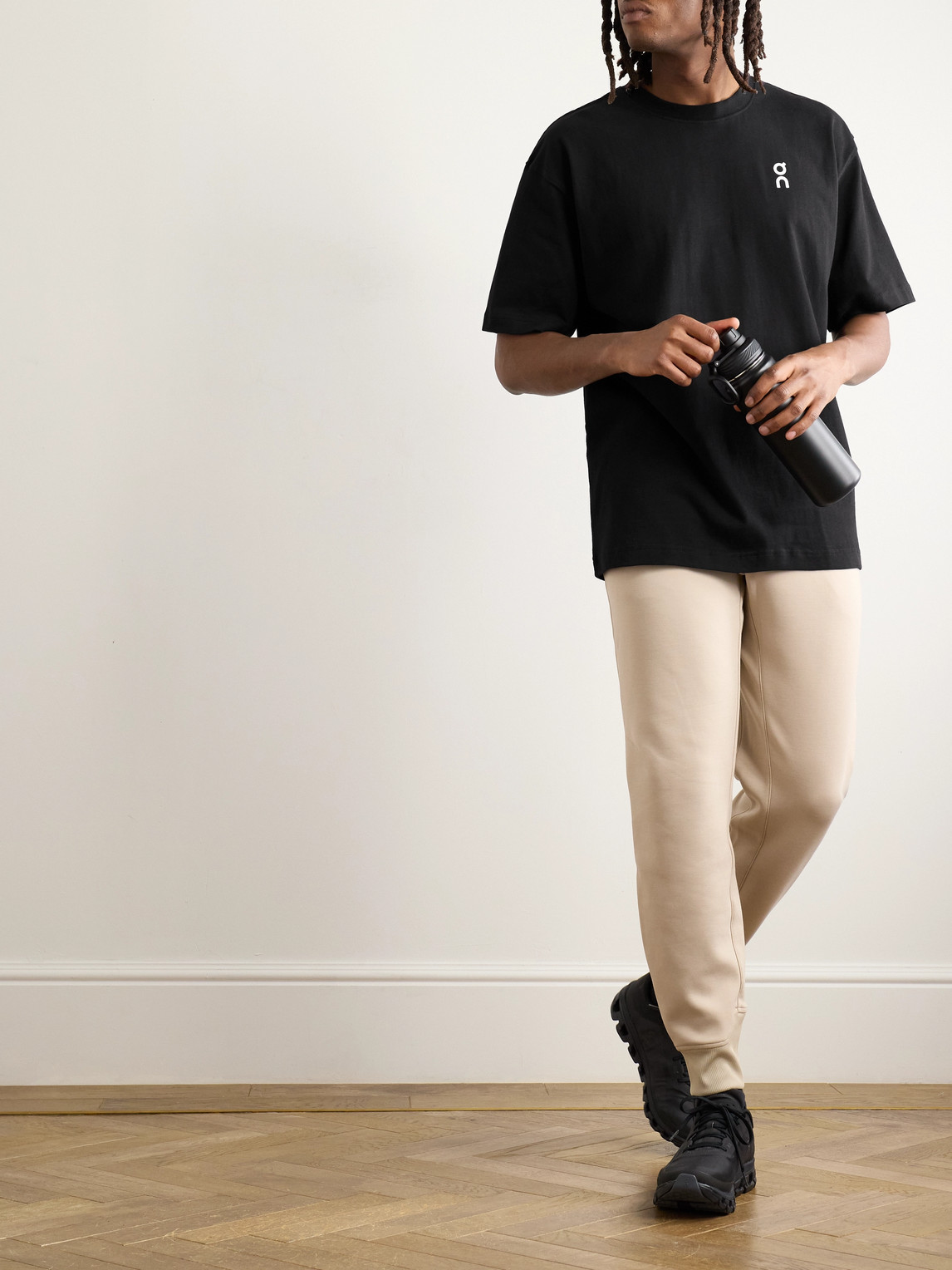 On Club Logo-print Cott-jersey T-shirt In Black