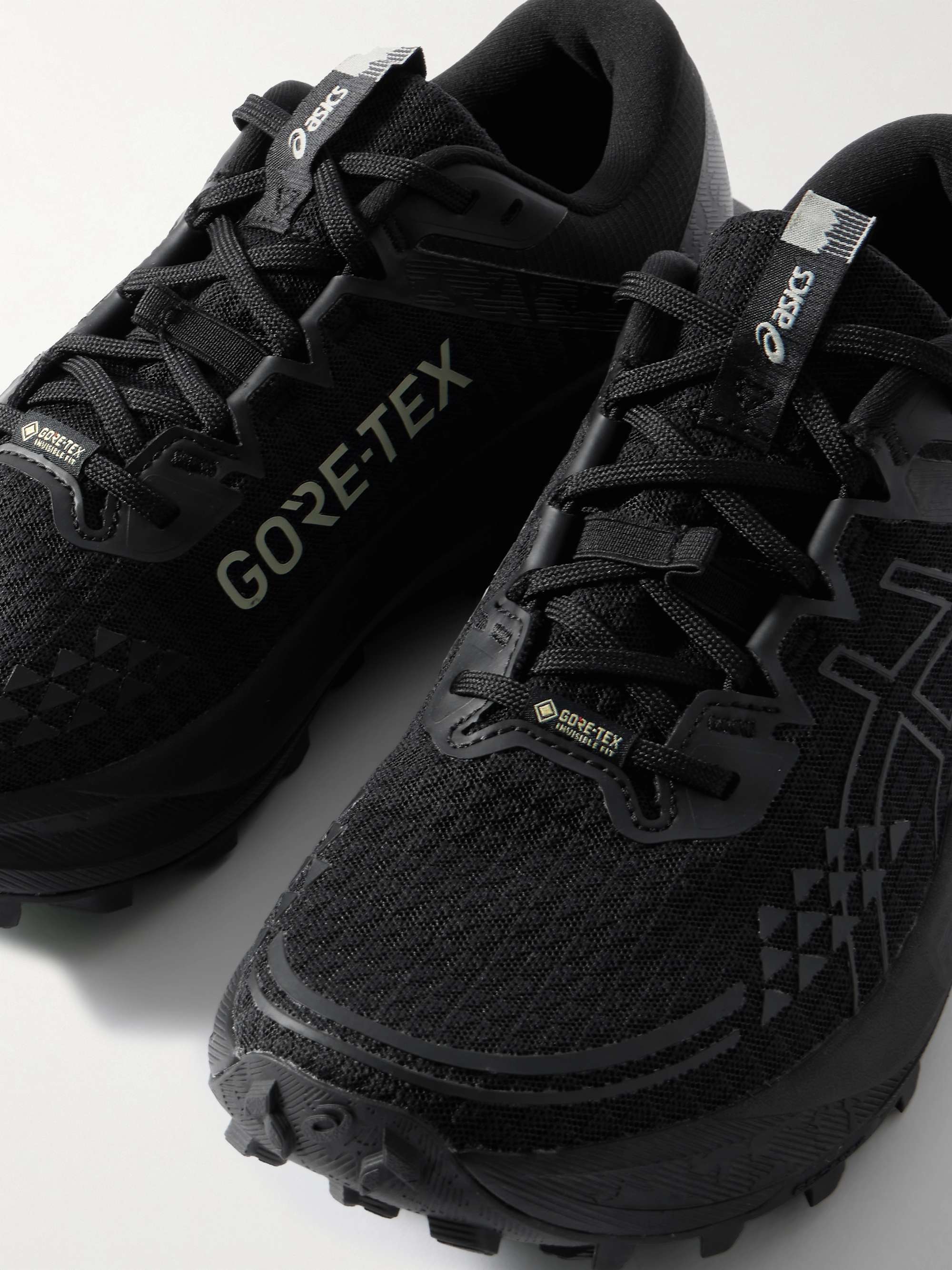 ASICS 