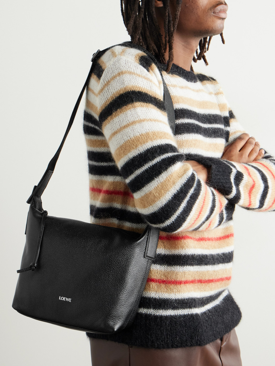 Loewe Cubi Small Full-grain Leather Messenger Bag In Black