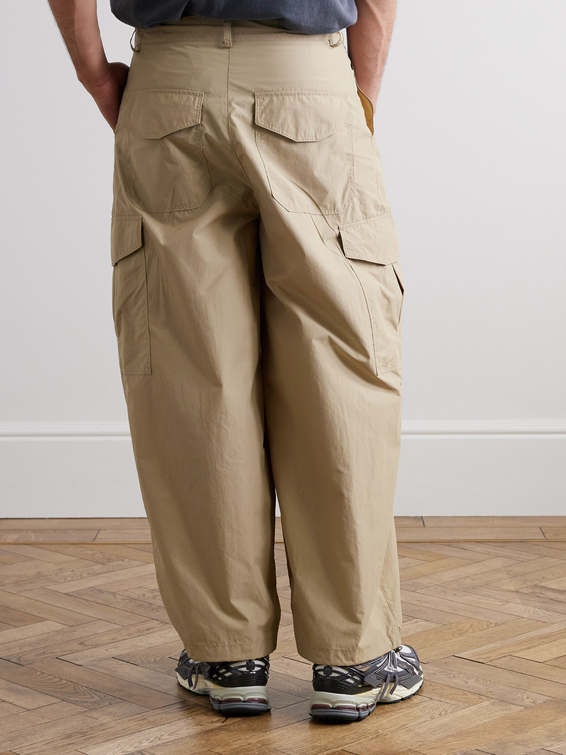 Frizmworks Balloon Barrel-leg Cotton-twill Drawstring Trousers In Neutral
