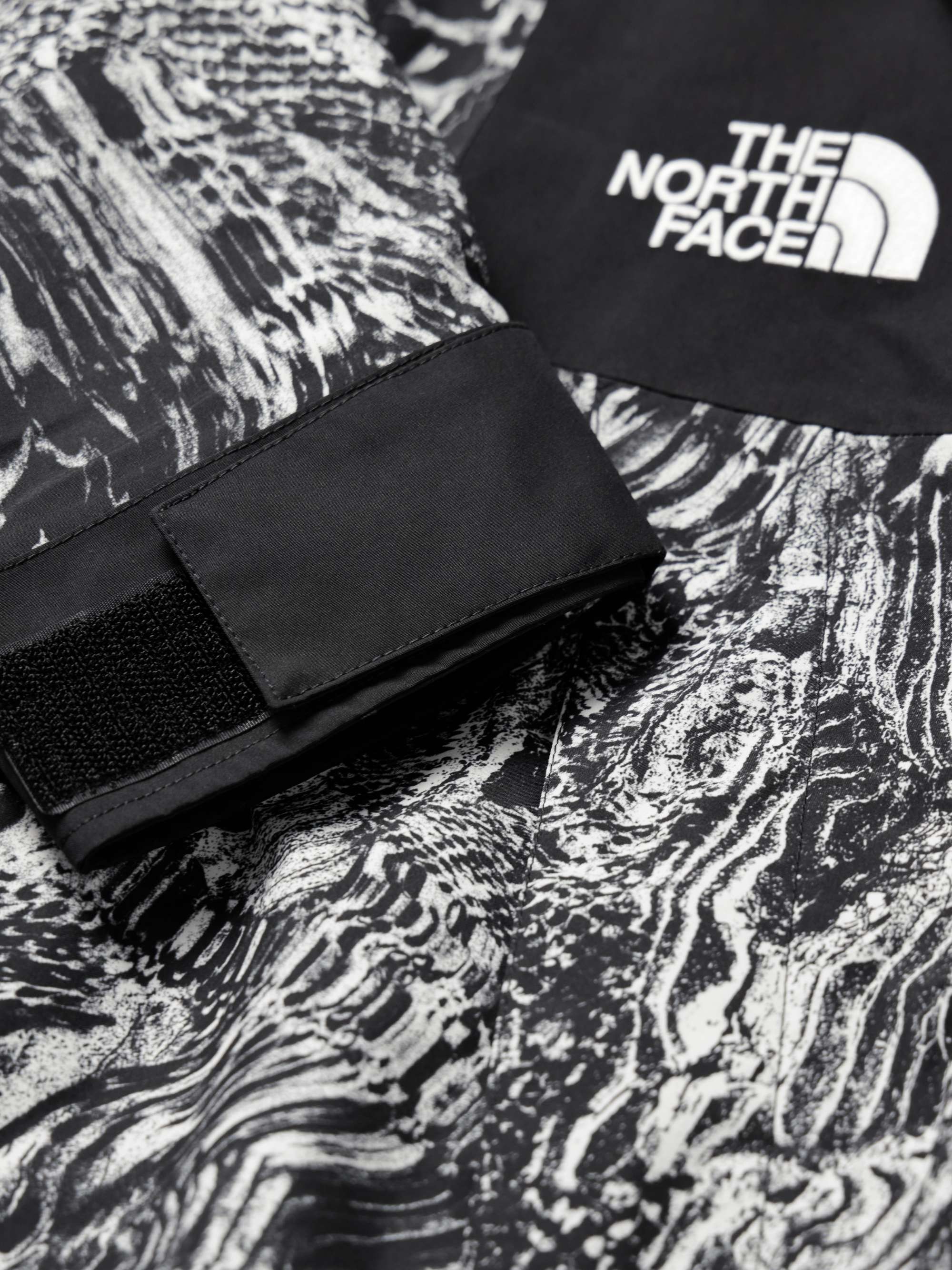 THE NORTH FACE 