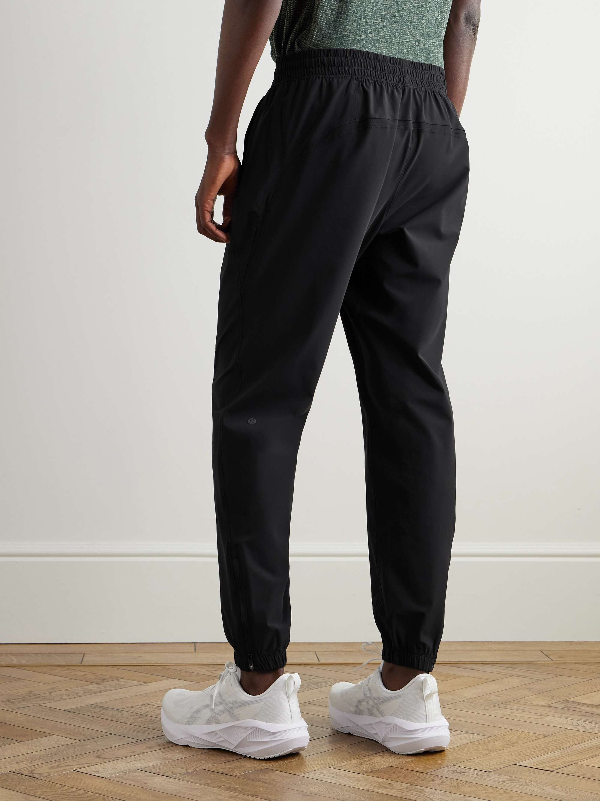 LULULEMON 