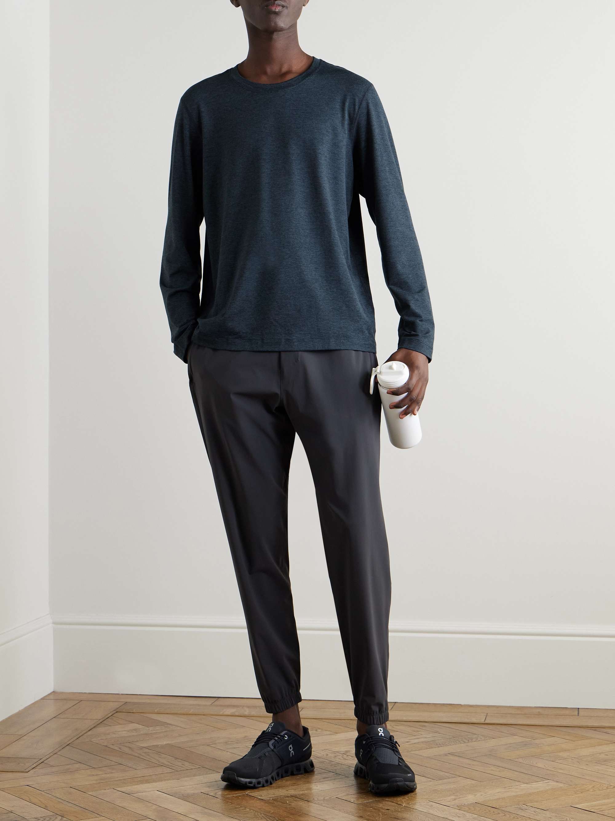 LULULEMON 