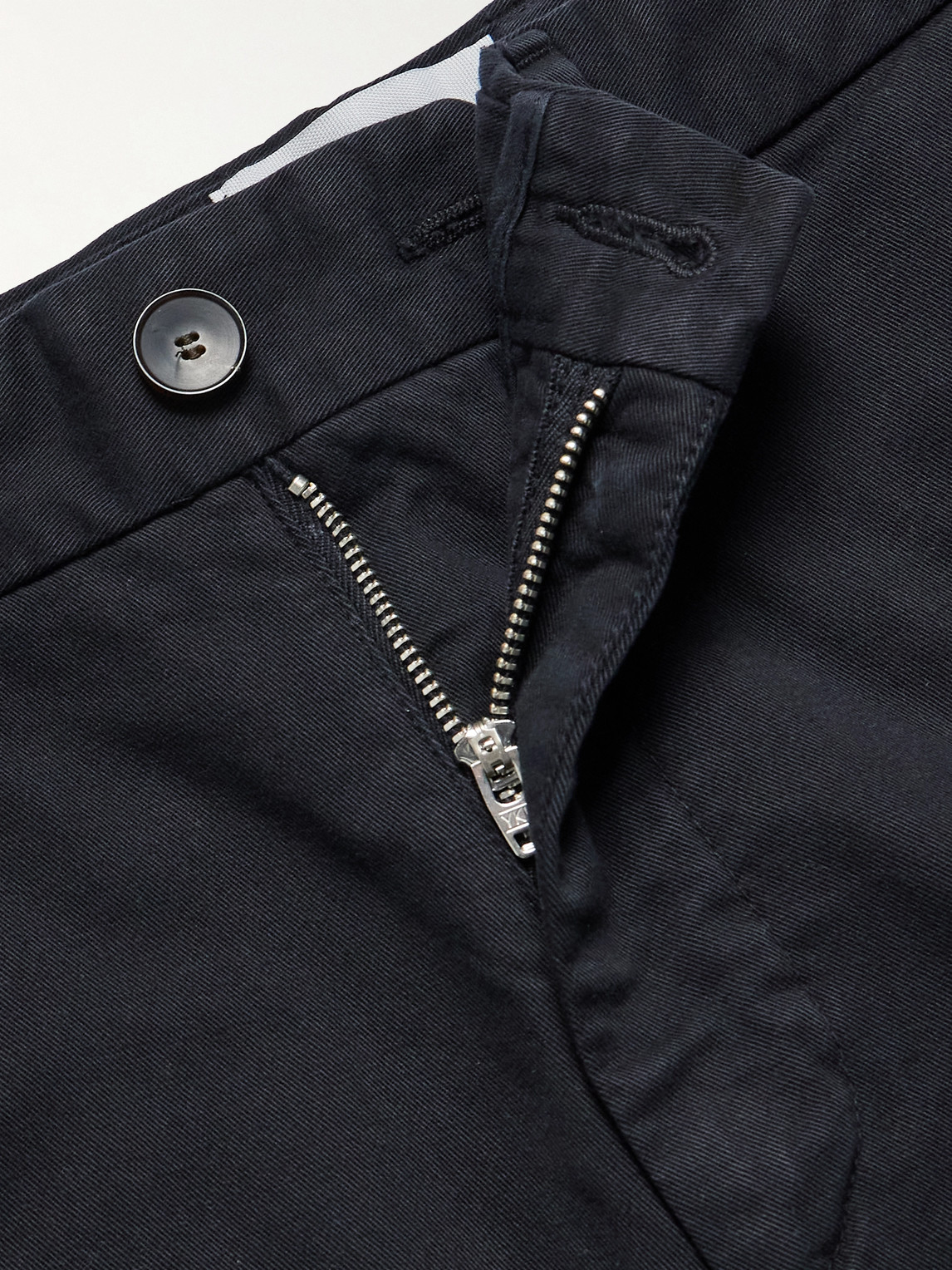Mr P. - Slim-Fit