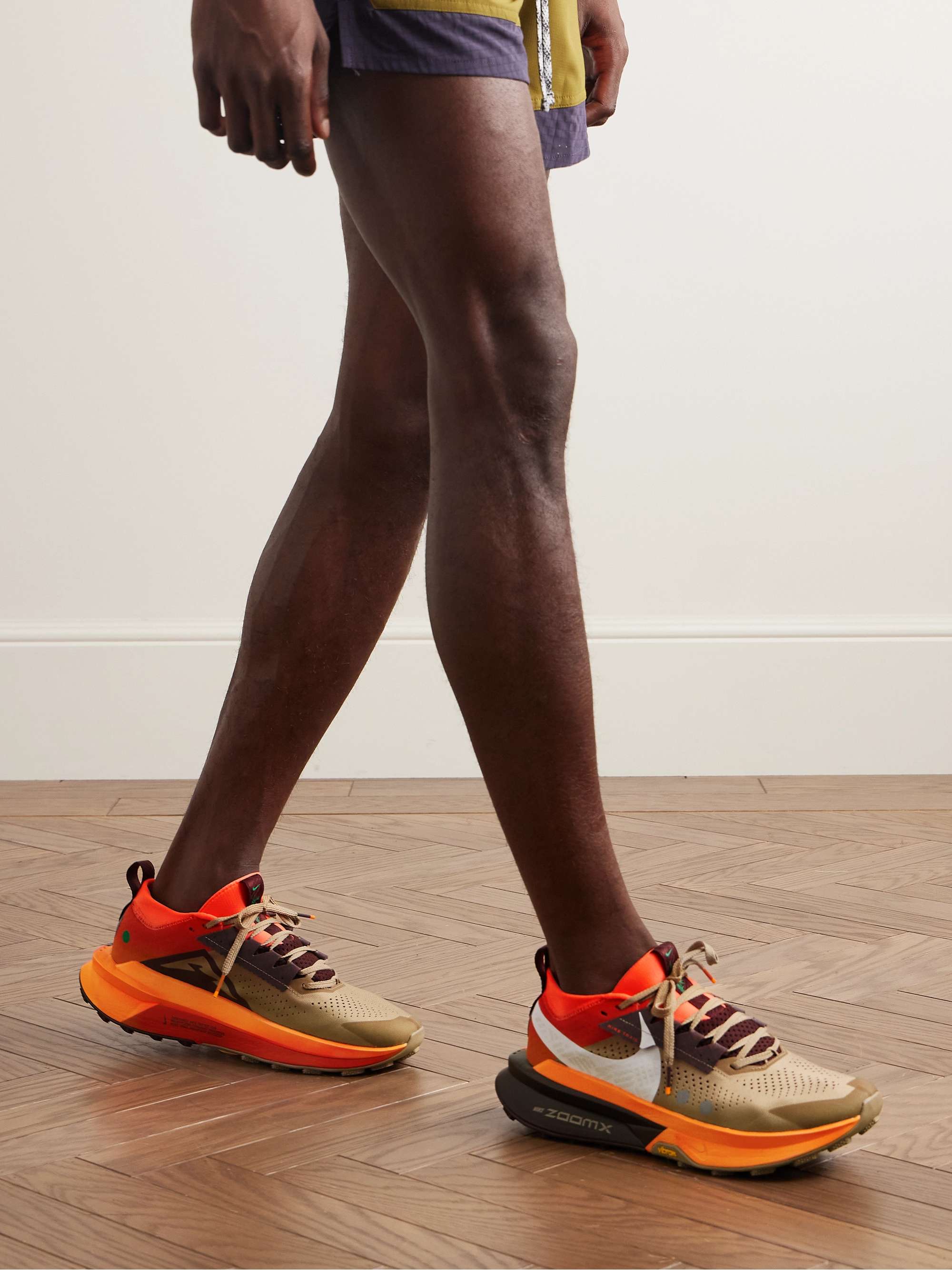NIKE RUNNING 