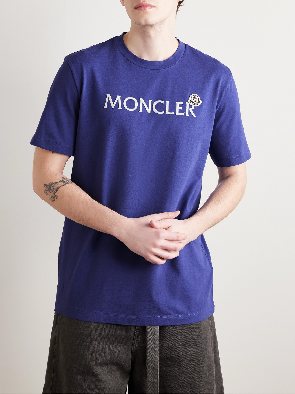 Moncler T-shirt En Coton In Blue