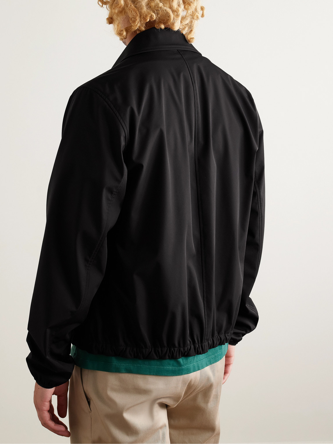 Moncler Hemmed Jacket With Collar And Zip Pockets In Black