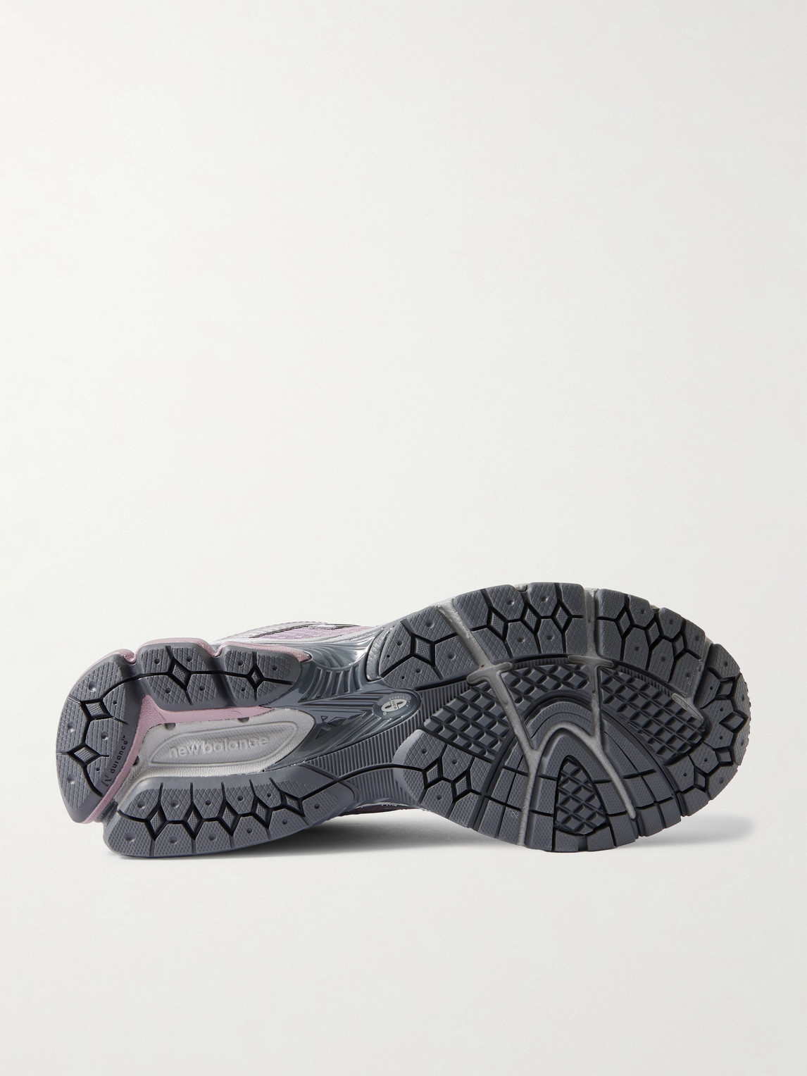 NEW BALANCE 860V2 RUBBER AND MESH SNEAKERS