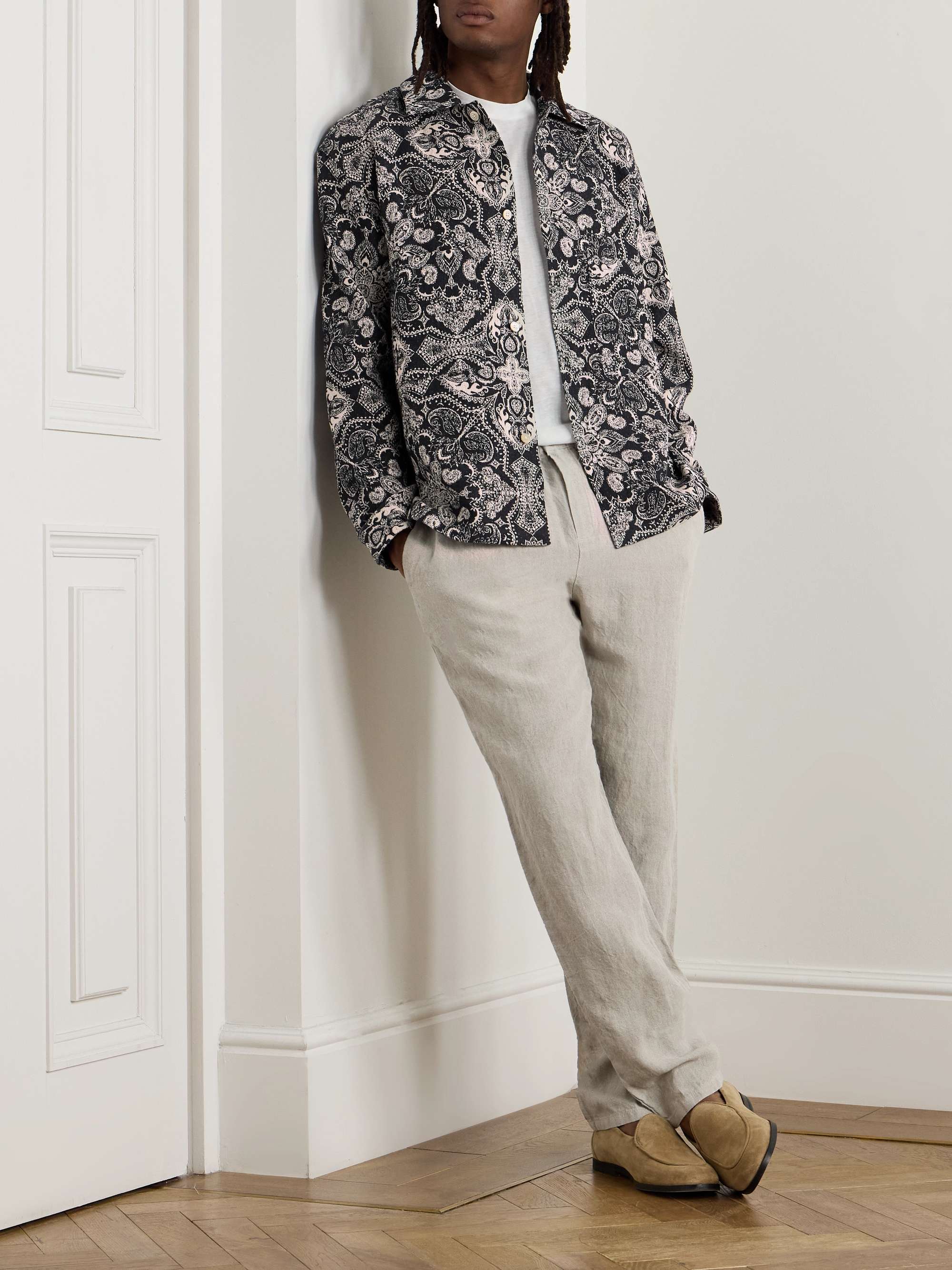 A KIND OF GUISE 