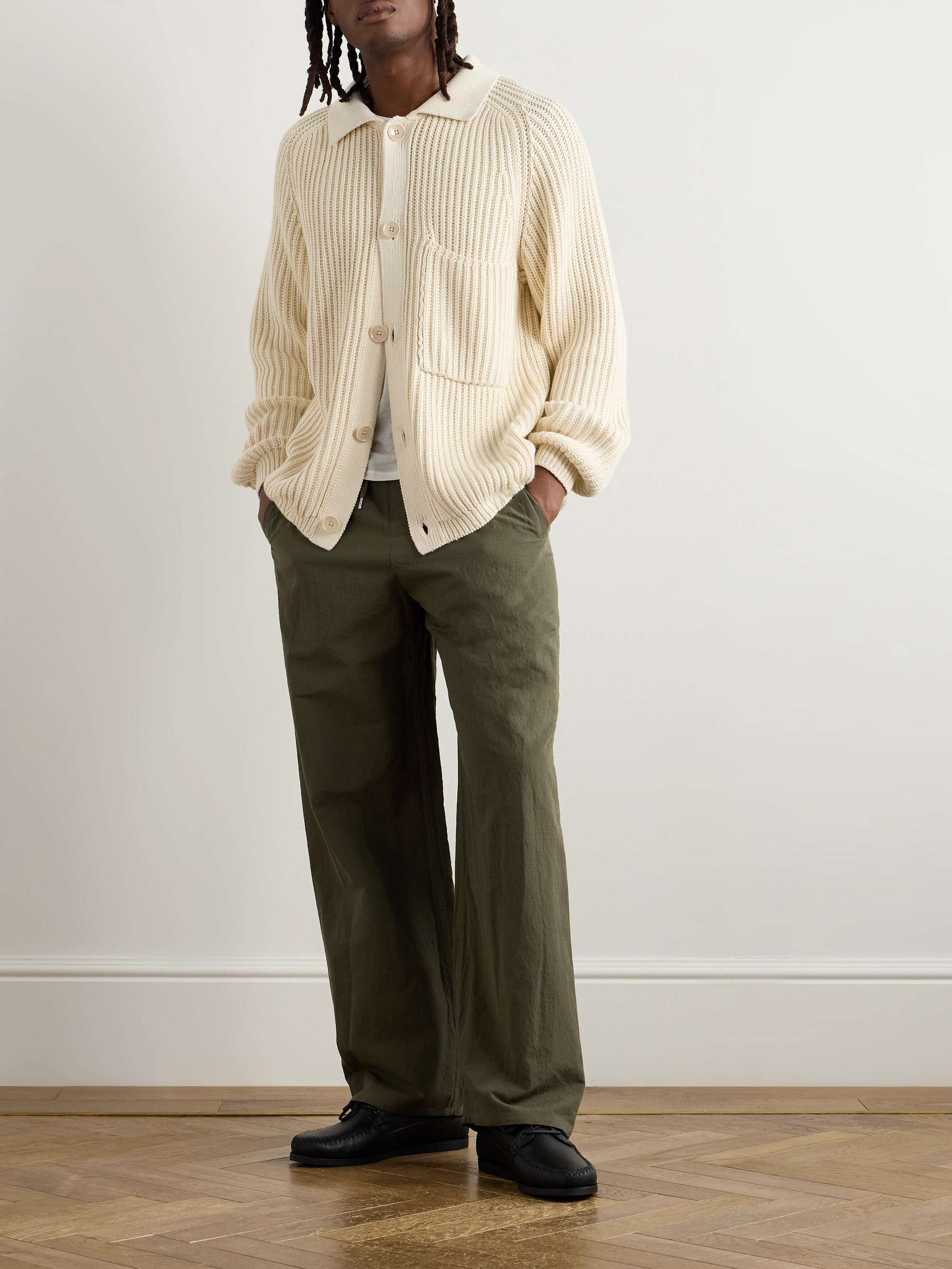A KIND OF GUISE 