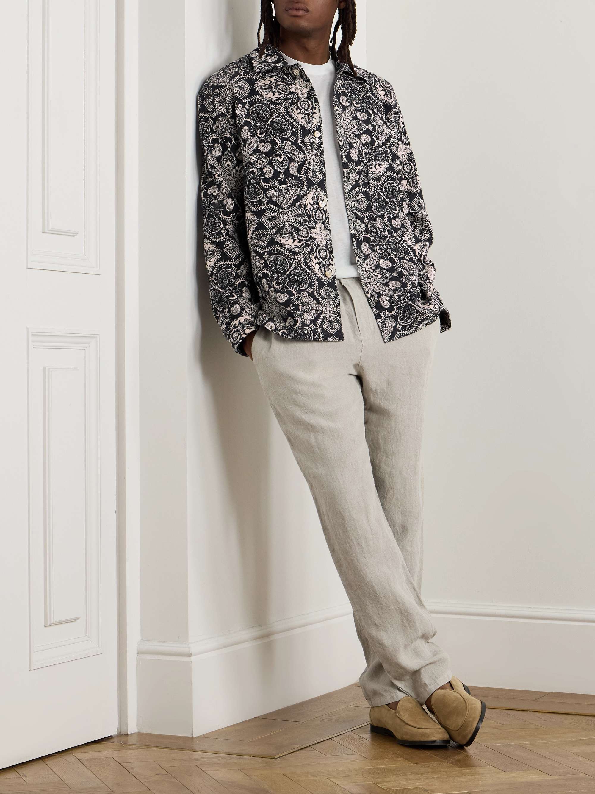 A KIND OF GUISE 
