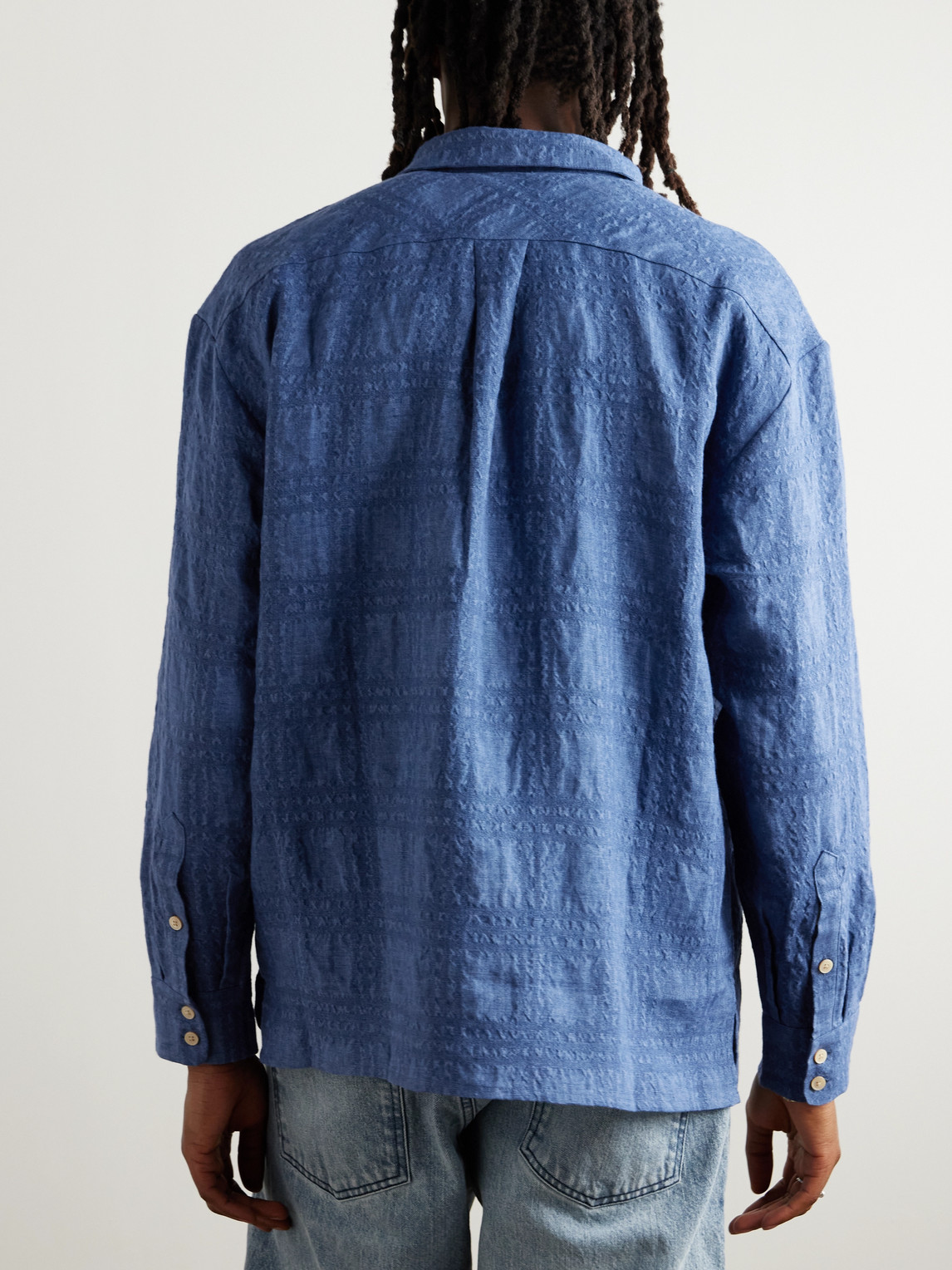 A Kind Of Guise Gusto Checked Linen And Lyocell-blend Textured-chambray Shirt In Blue