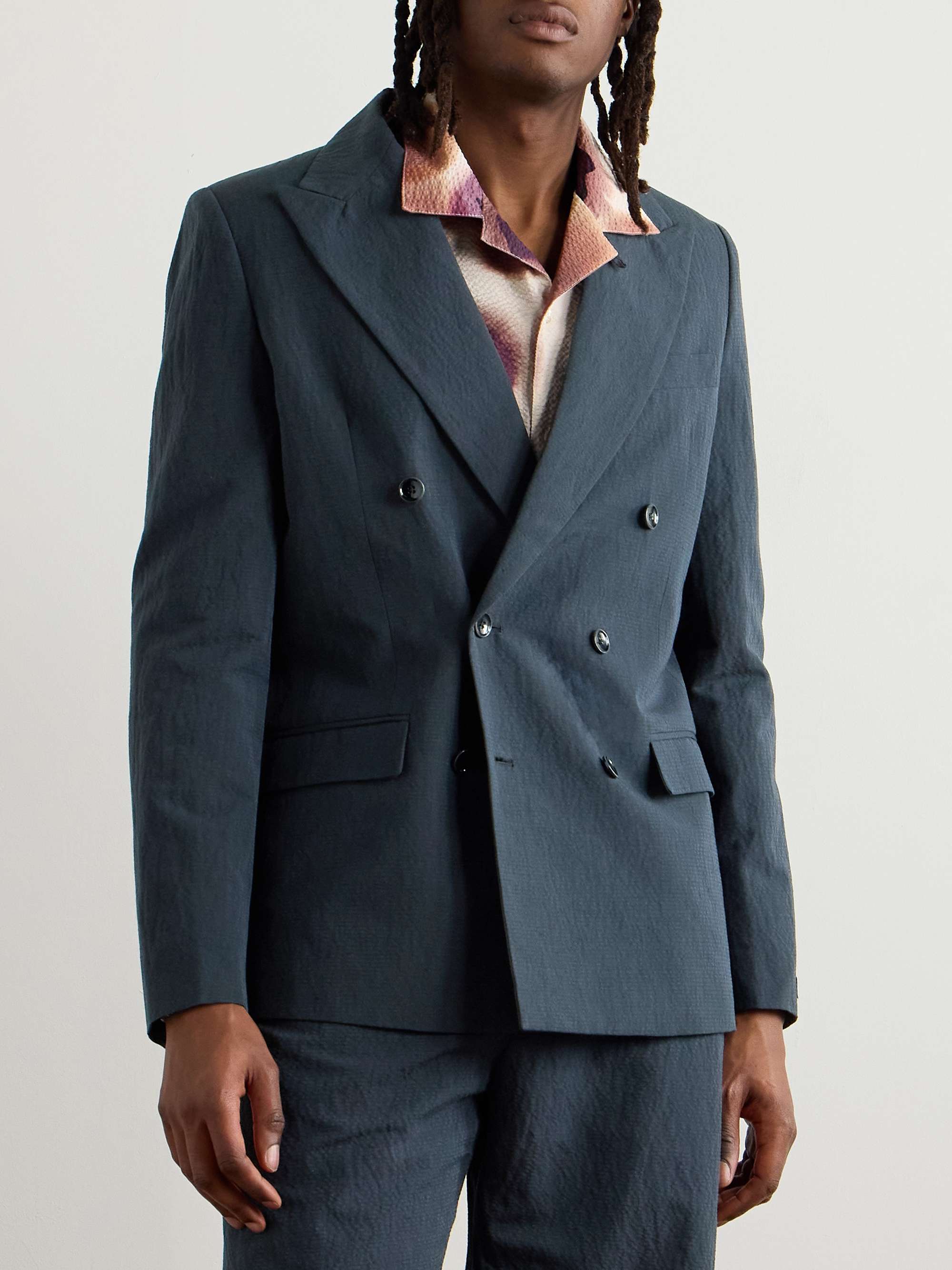 A KIND OF GUISE 