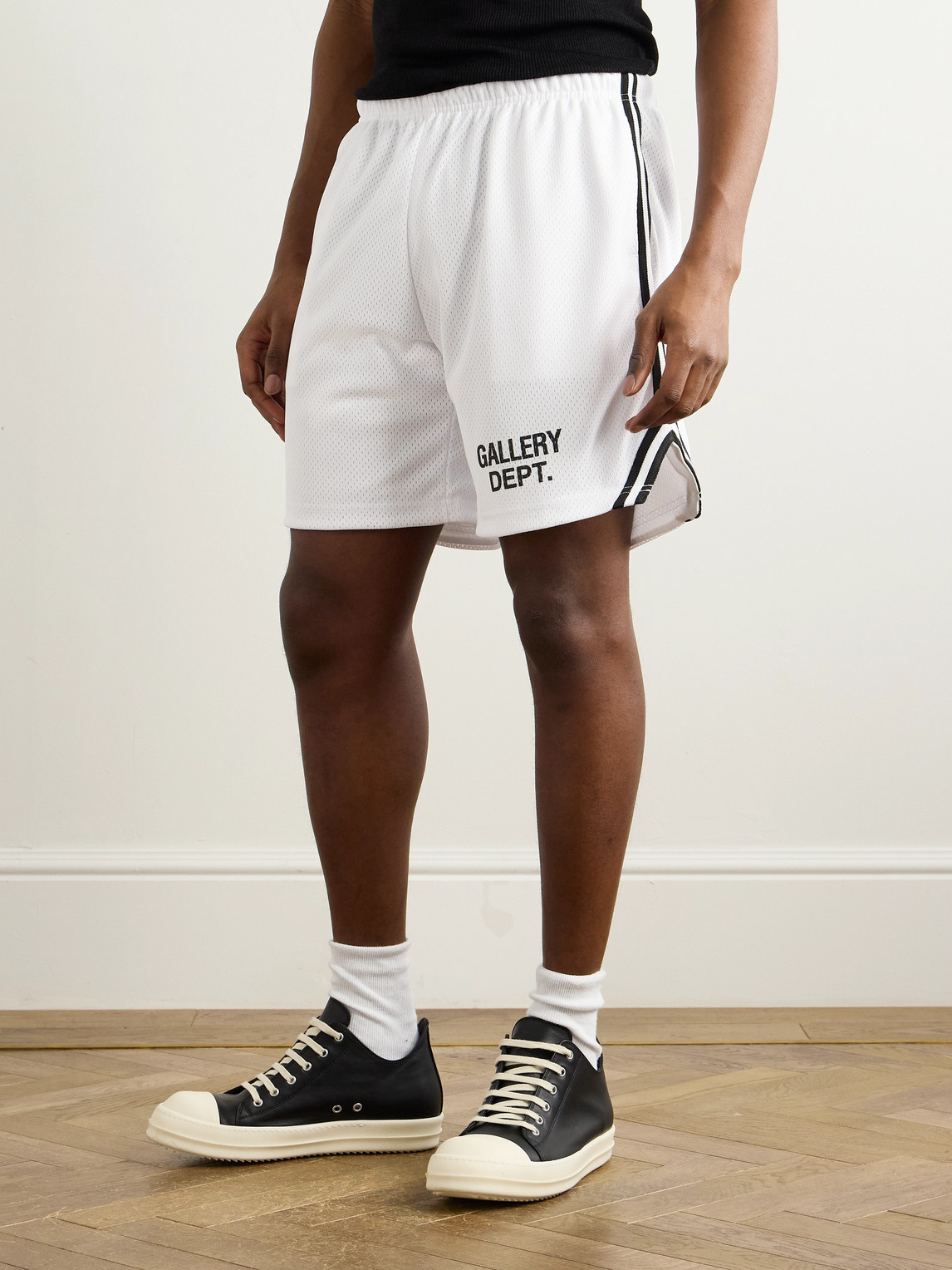 Shop Gallery Dept. Venice Court Wide-leg Logo-print Webbing-trimmed Mesh Shorts In White