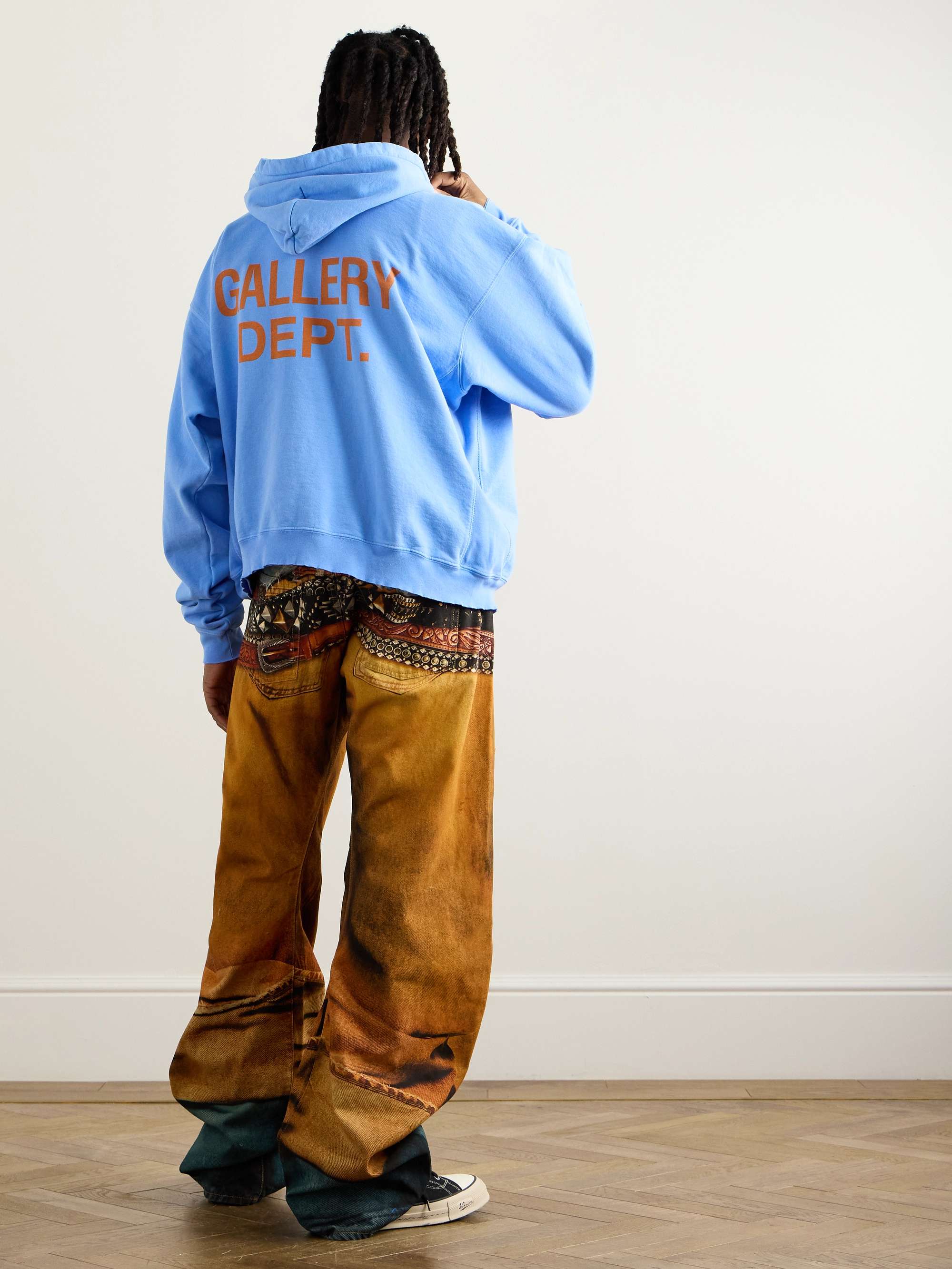 GALLERY DEPT. 
