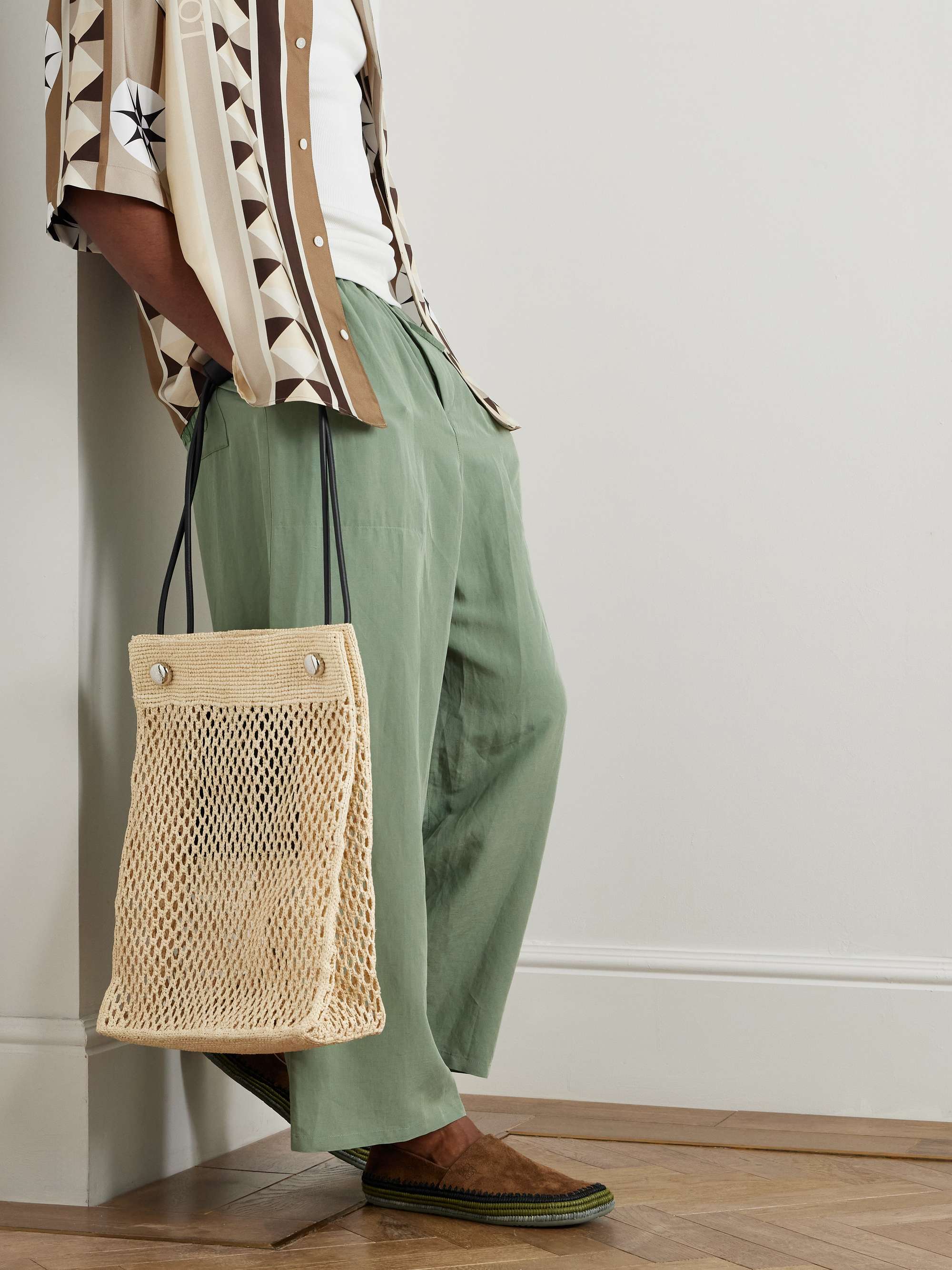 LOEWE + Paula's Ibiza ラフィア トートバッグ レザートリム LOEWE + Paula's Ibiza ラフィア トートバッグ レザートリム